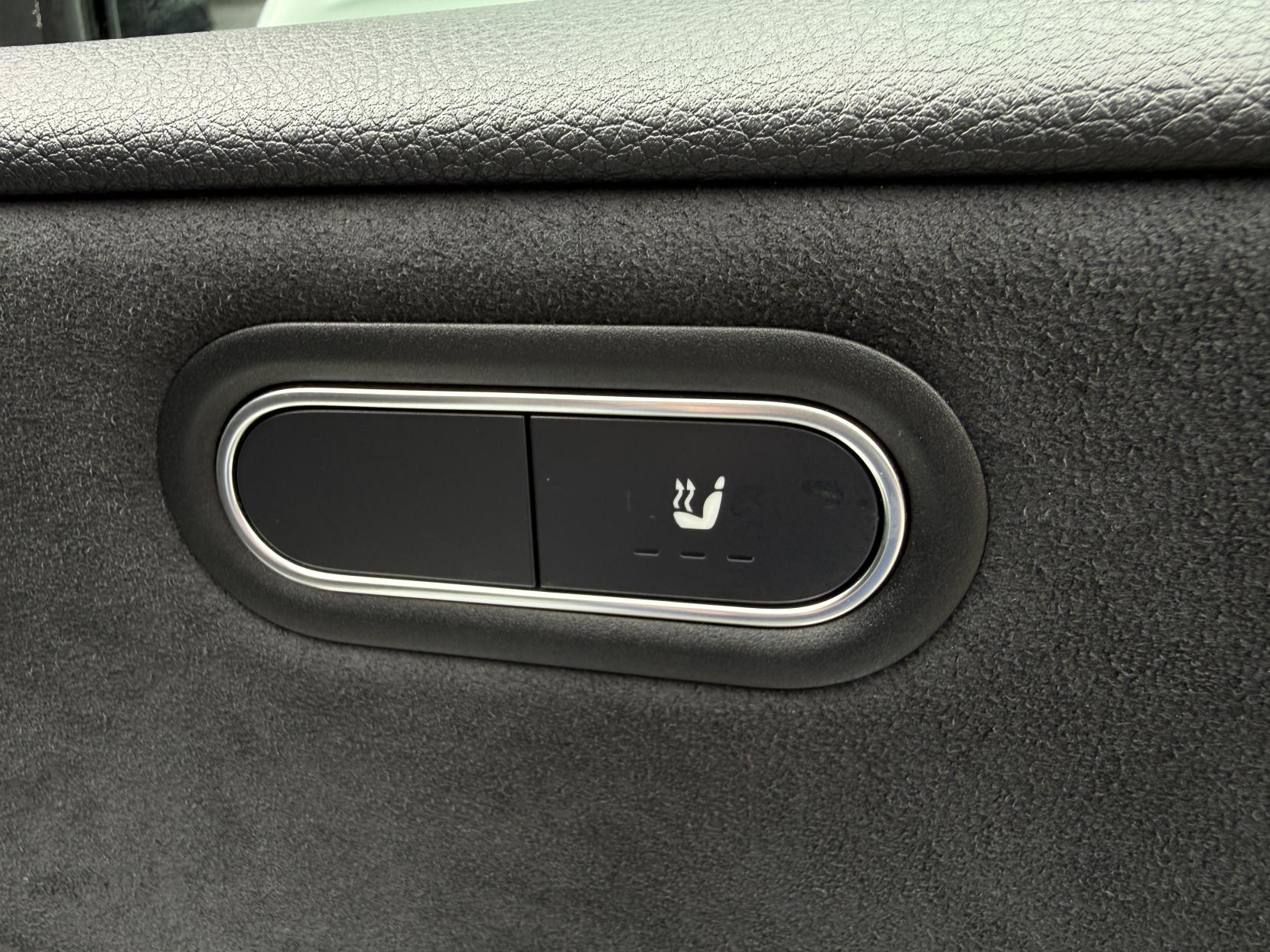 Mercedes-Benz A Class 1.3 A200 AMG Line Hatchback 5dr Petrol Manual Euro 6 (s/s) (163 ps)