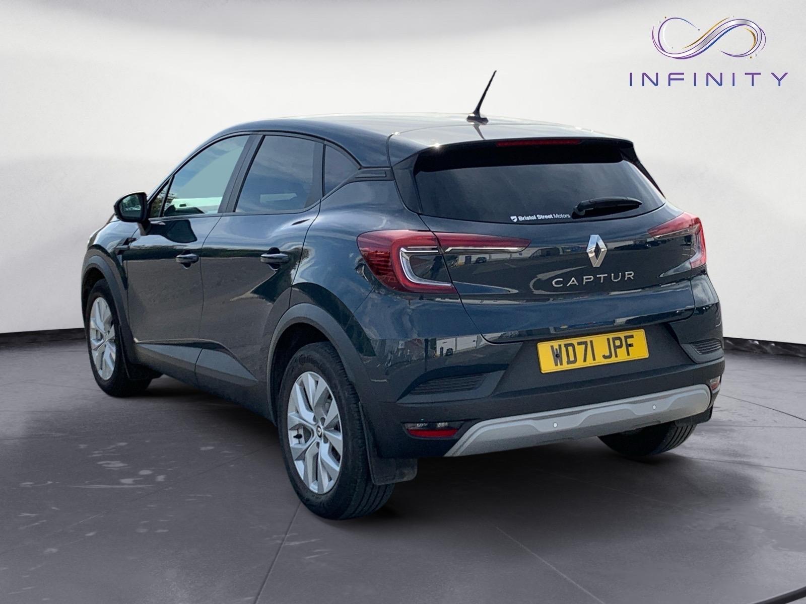 Renault Captur 1.3 TCe Iconic SUV 5dr Petrol EDC Euro 6 (s/s) (140 ps)