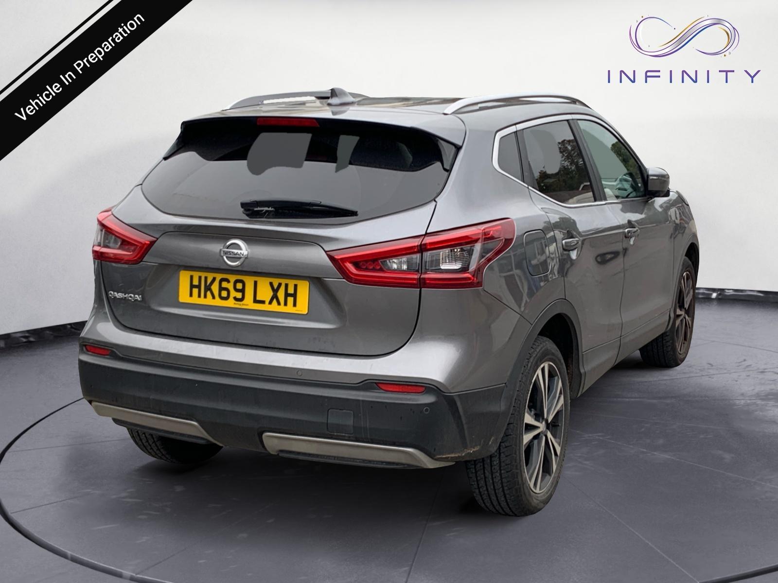 Nissan Qashqai 1.3 DIG-T N-Connecta SUV 5dr Petrol Manual Euro 6 (s/s) (140 ps)