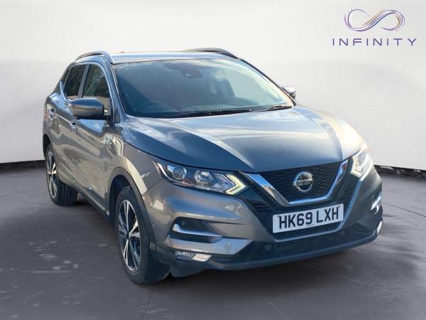 Nissan Qashqai 1.3 DIG-T N-Connecta SUV 5dr Petrol Manual Euro 6 (s/s) (140 ps)