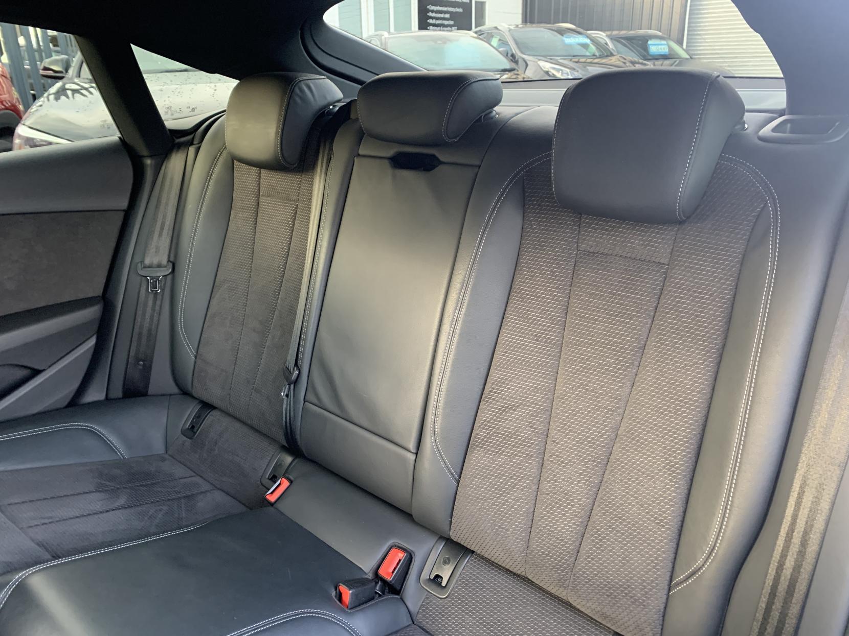 Audi A5 2.0 TFSI 35 Black Edition Sportback 5dr Petrol S Tronic Euro 6 (s/s) (150 ps)