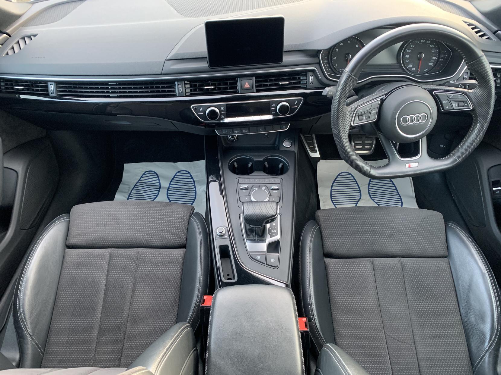 Audi A5 2.0 TFSI 35 Black Edition Sportback 5dr Petrol S Tronic Euro 6 (s/s) (150 ps)