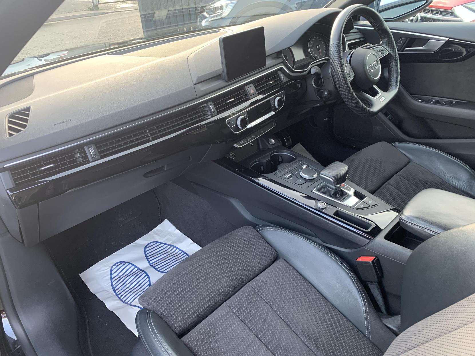 Audi A5 2.0 TFSI 35 Black Edition Sportback 5dr Petrol S Tronic Euro 6 (s/s) (150 ps)