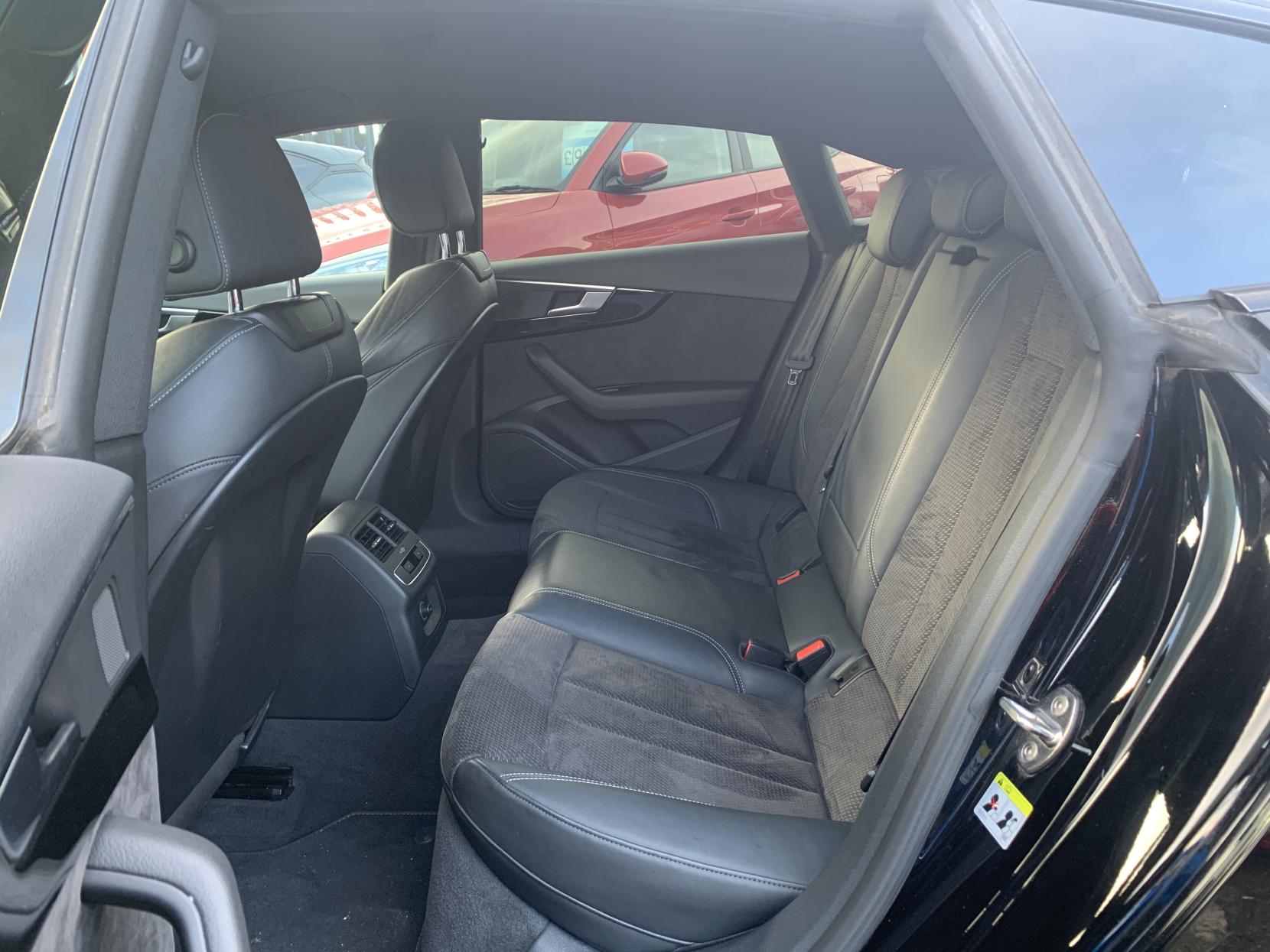 Audi A5 2.0 TFSI 35 Black Edition Sportback 5dr Petrol S Tronic Euro 6 (s/s) (150 ps)