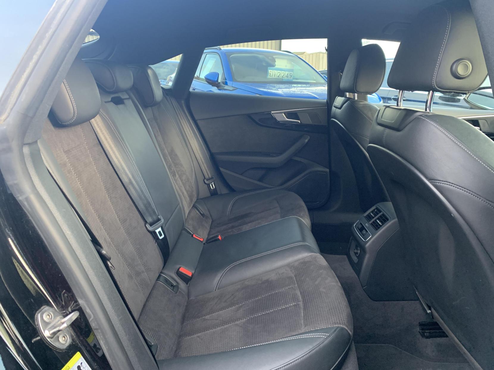 Audi A5 2.0 TFSI 35 Black Edition Sportback 5dr Petrol S Tronic Euro 6 (s/s) (150 ps)