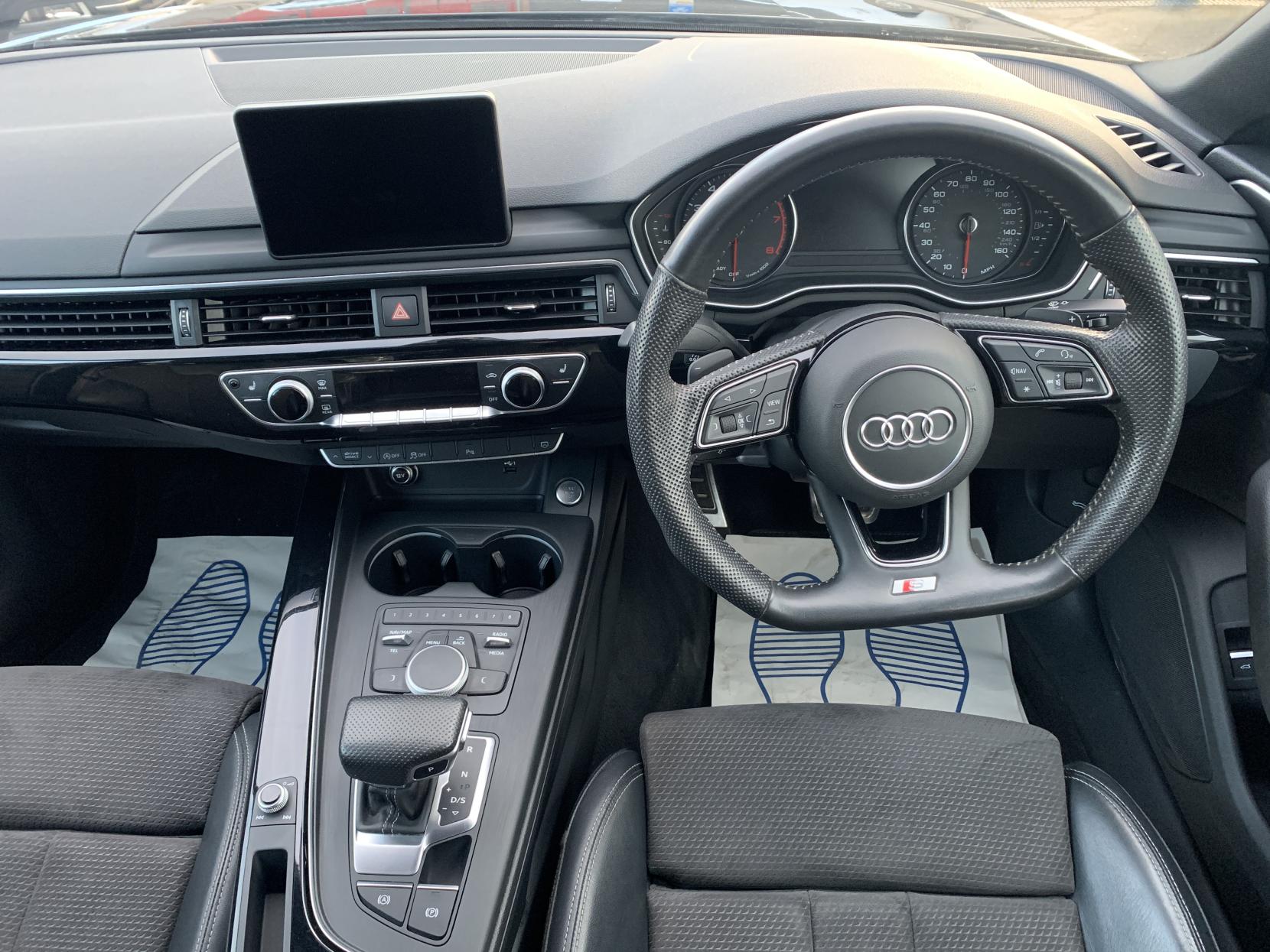 Audi A5 2.0 TFSI 35 Black Edition Sportback 5dr Petrol S Tronic Euro 6 (s/s) (150 ps)