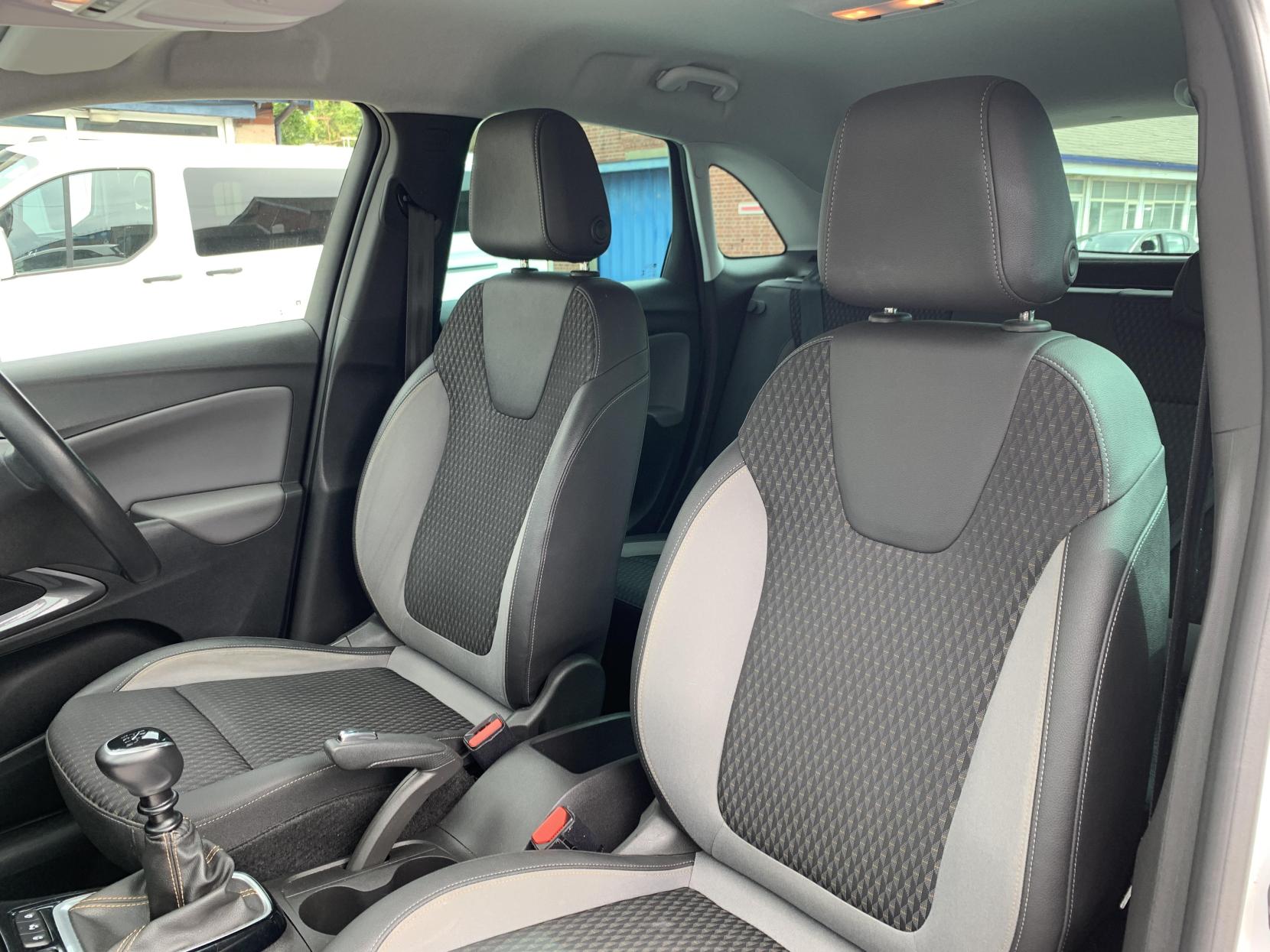 Vauxhall Crossland X 1.2 Turbo Elite Nav SUV 5dr Petrol Manual Euro 6 (s/s) (110 ps)