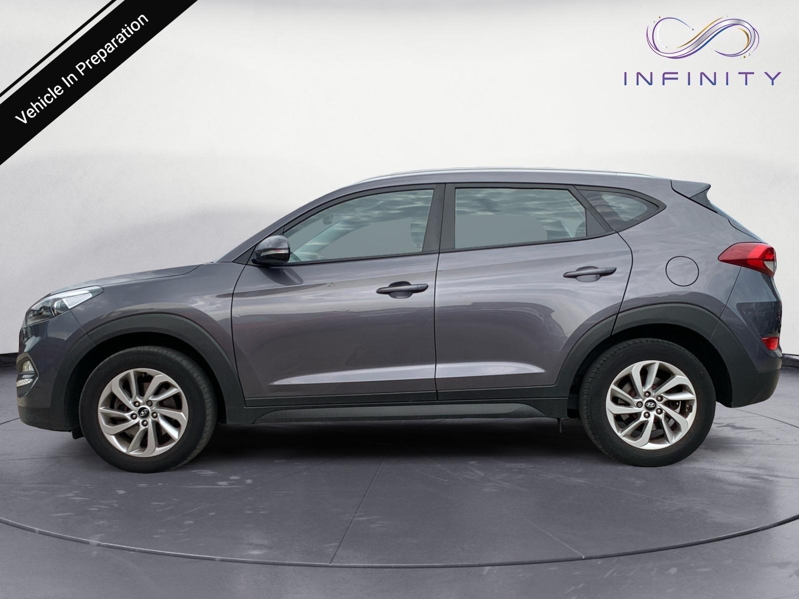 Hyundai TUCSON 1.7 CRDi Blue Drive SE Nav SUV 5dr Diesel Manual Euro 6 (s/s) (116 ps)