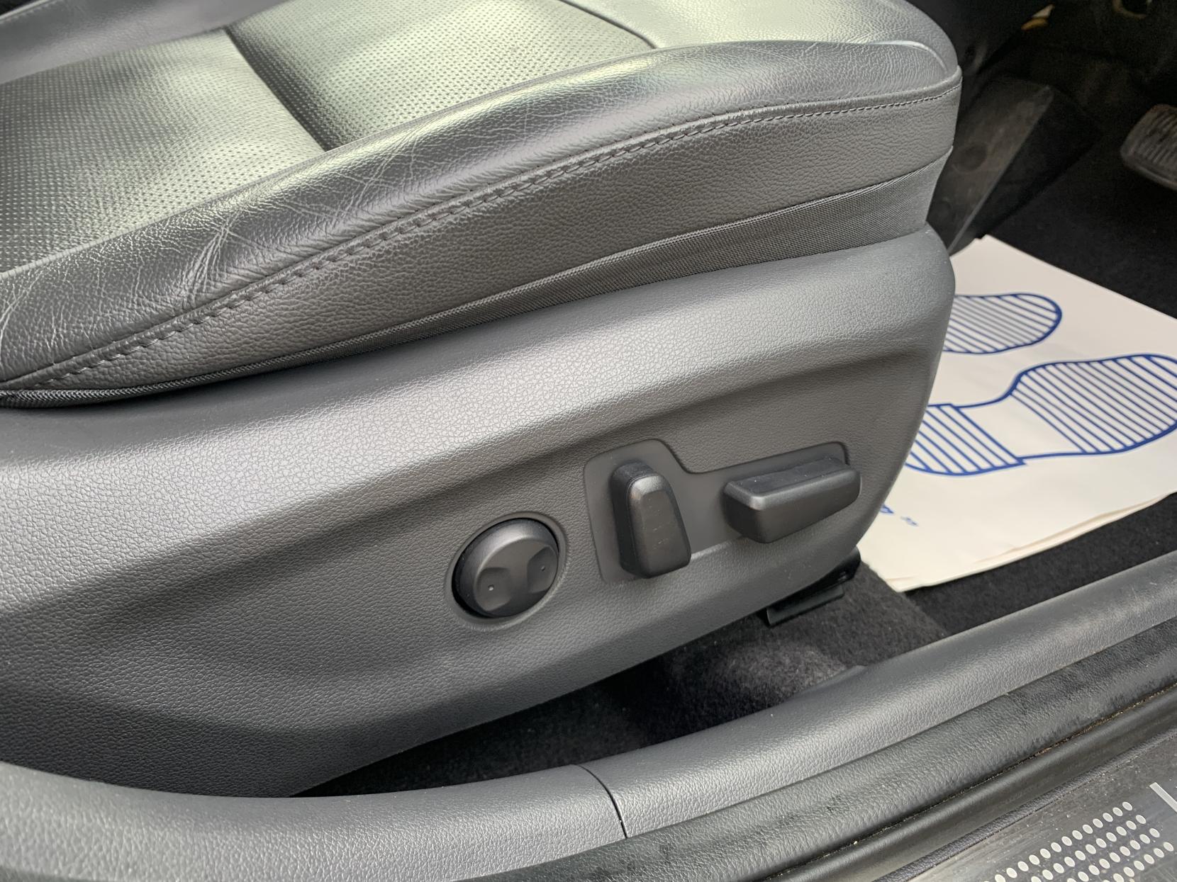 Hyundai IONIQ 1.6 h-GDi Premium SE Hatchback 5dr Petrol Hybrid DCT Euro 6 (s/s) (141 ps)