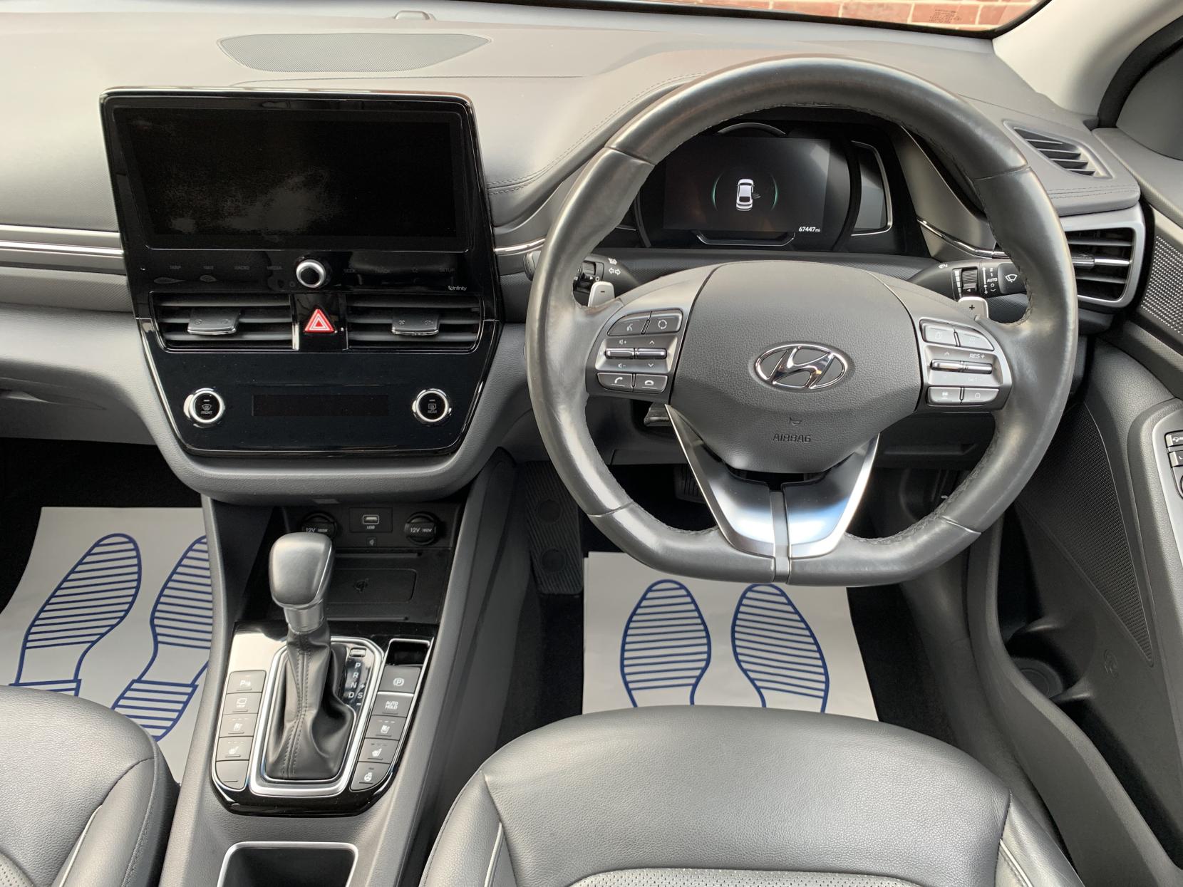 Hyundai IONIQ 1.6 h-GDi Premium SE Hatchback 5dr Petrol Hybrid DCT Euro 6 (s/s) (141 ps)