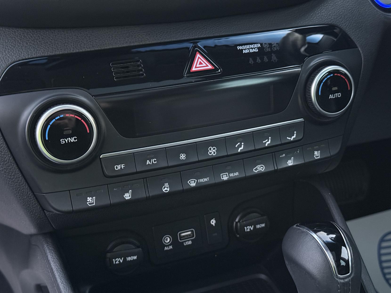 Hyundai TUCSON 2.0 CRDi Premium SE SUV 5dr Diesel Auto 4WD Euro 6 (s/s) (185 ps)