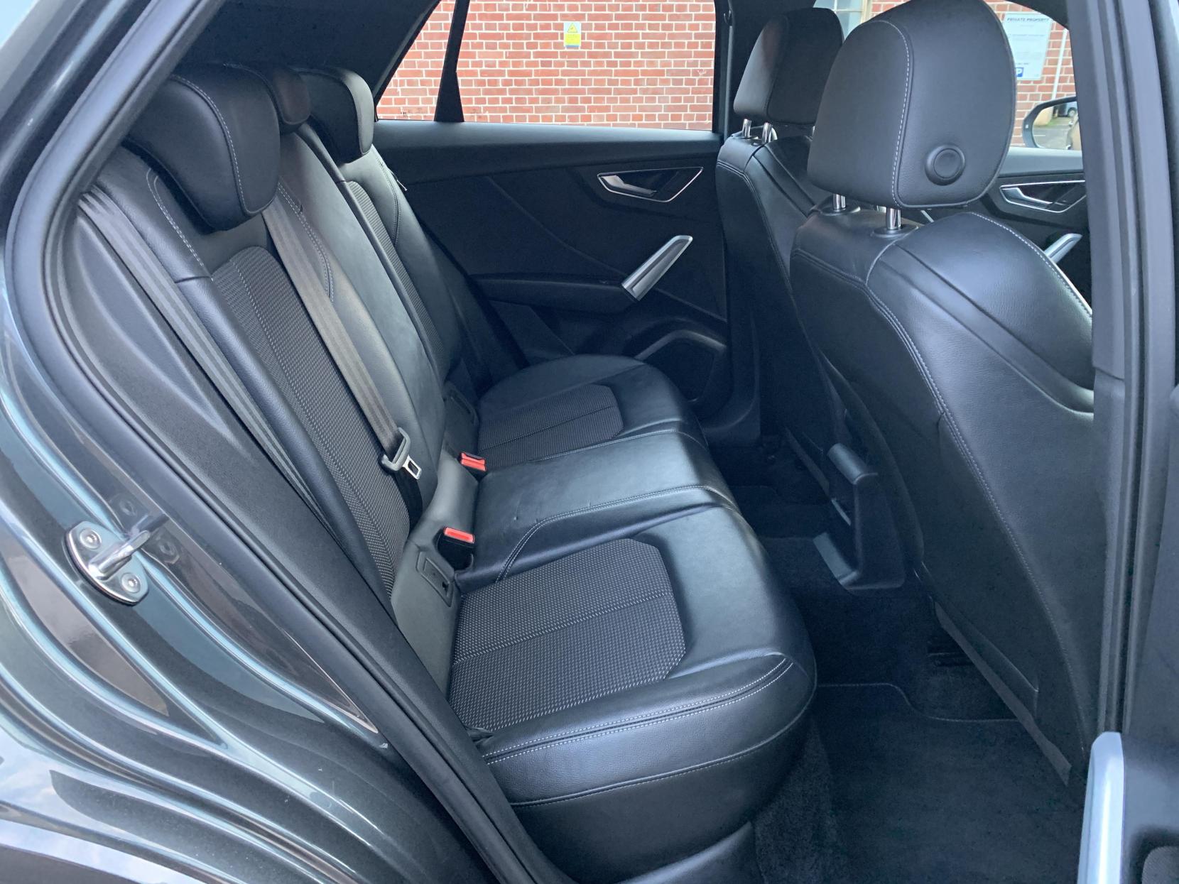 Audi Q2 1.6 TDI 30 S line SUV 5dr Diesel S Tronic Euro 6 (s/s) (116 ps)