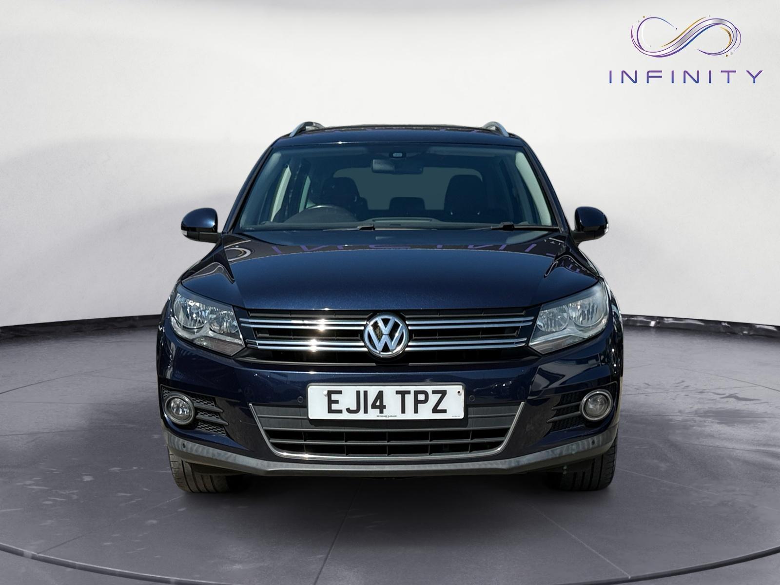 Volkswagen Tiguan 2.0 TDI BlueMotion Tech Match SUV 5dr Diesel Manual 2WD Euro 5 (s/s) (140 ps)