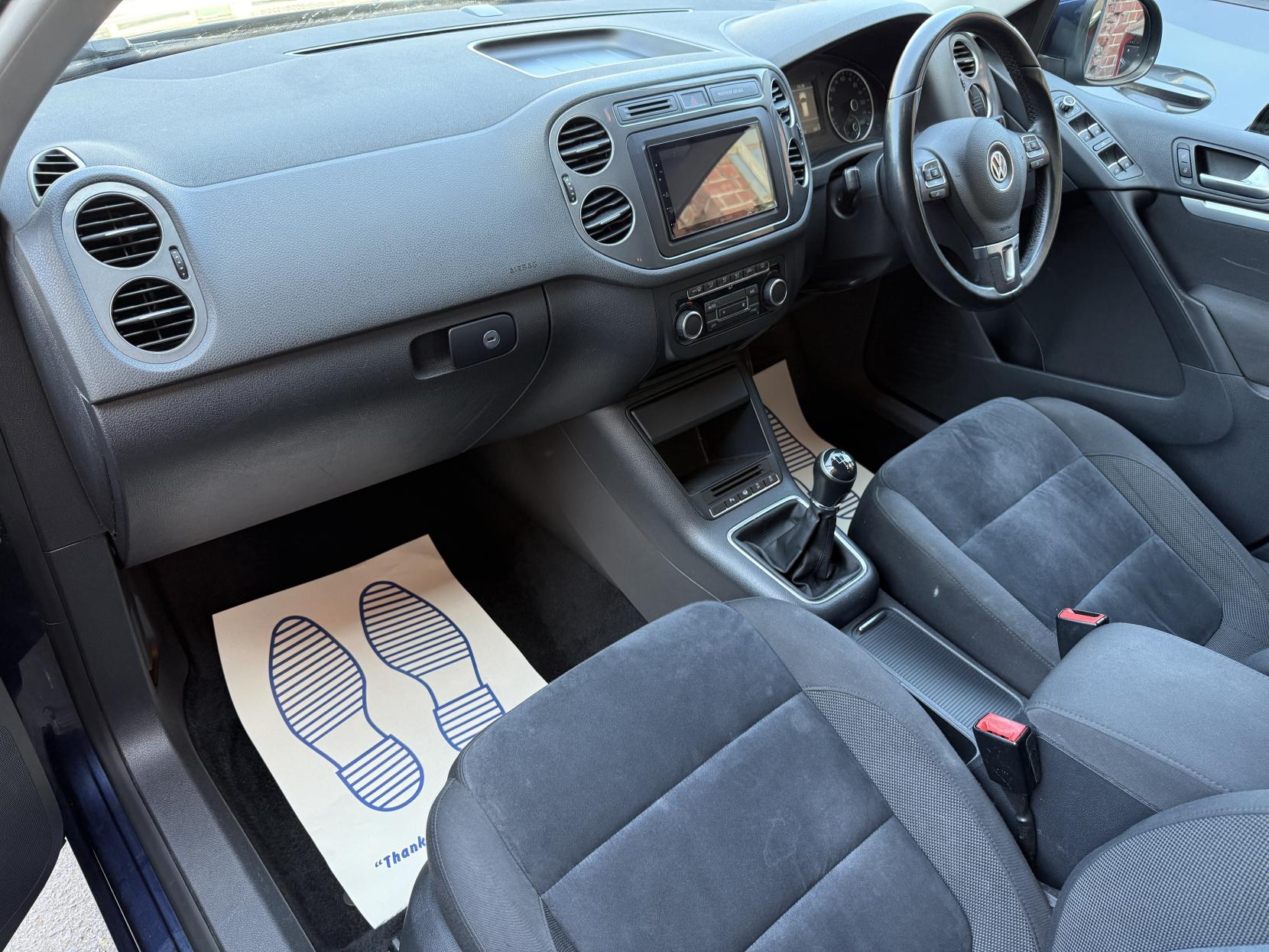 Volkswagen Tiguan 2.0 TDI BlueMotion Tech Match SUV 5dr Diesel Manual 2WD Euro 5 (s/s) (140 ps)