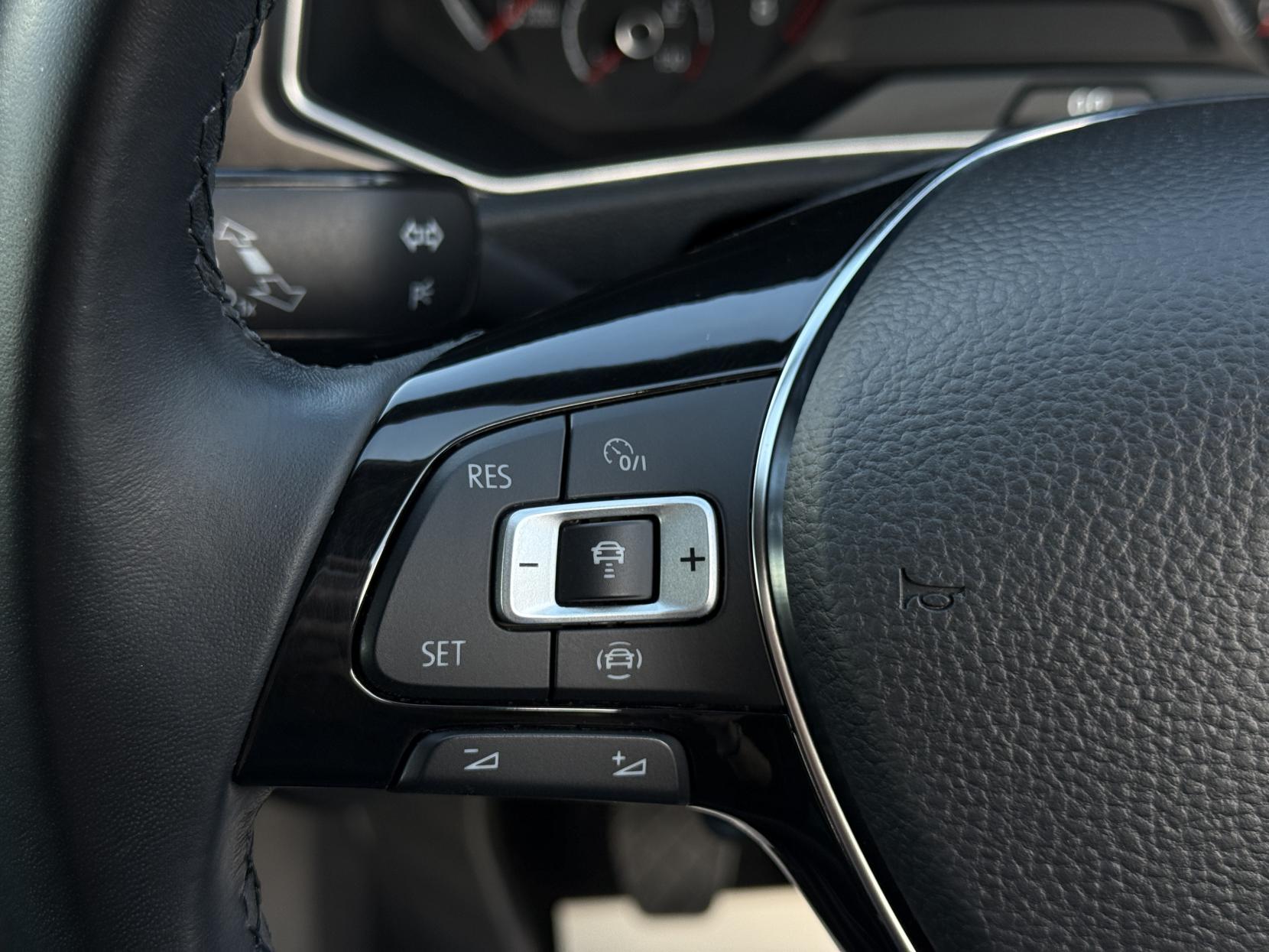 Volkswagen T-Roc 1.0 TSI GPF SE SUV 5dr Petrol Manual Euro 6 (s/s) (115 ps)