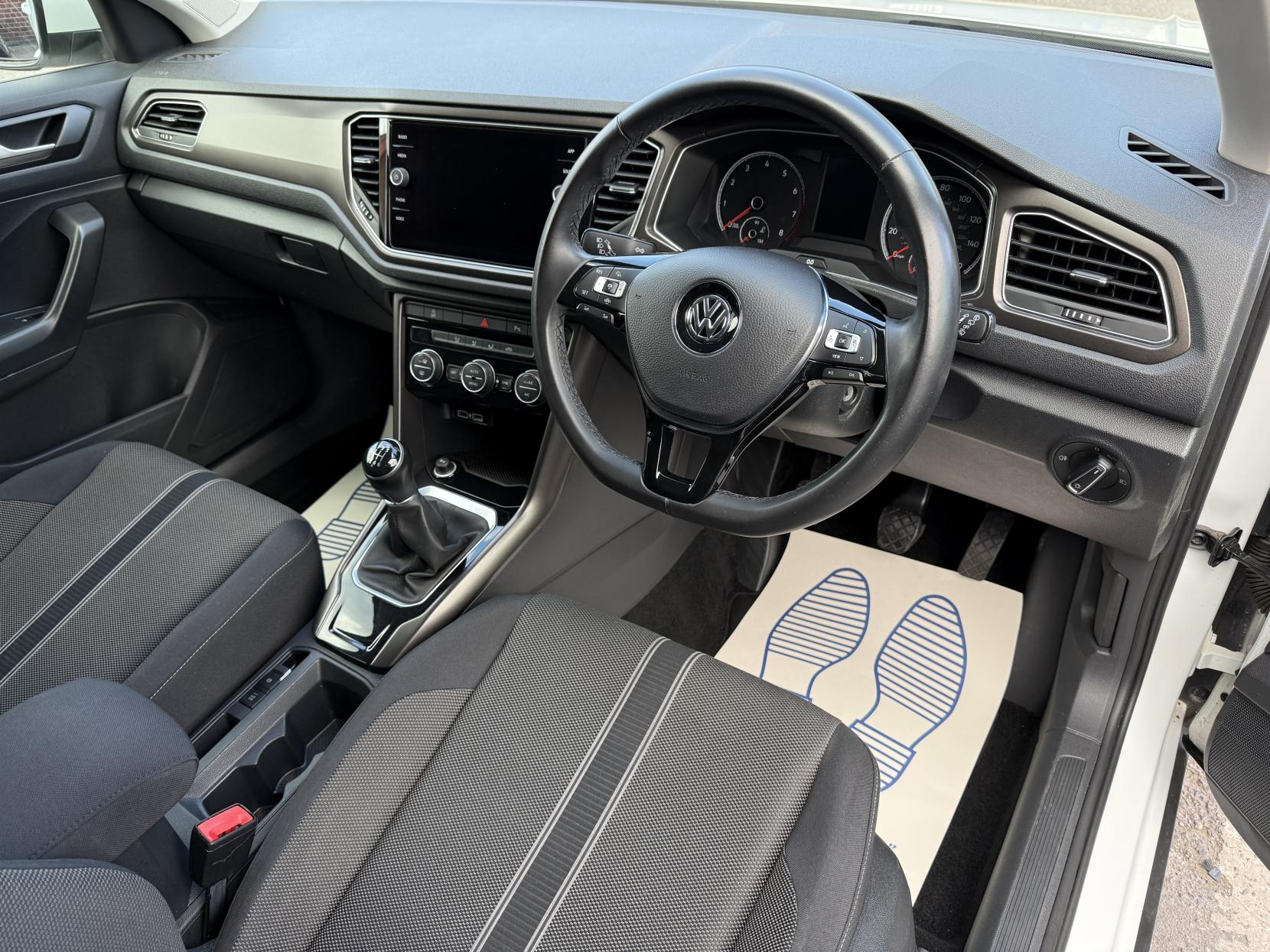 Volkswagen T-Roc 1.0 TSI GPF SE SUV 5dr Petrol Manual Euro 6 (s/s) (115 ps)