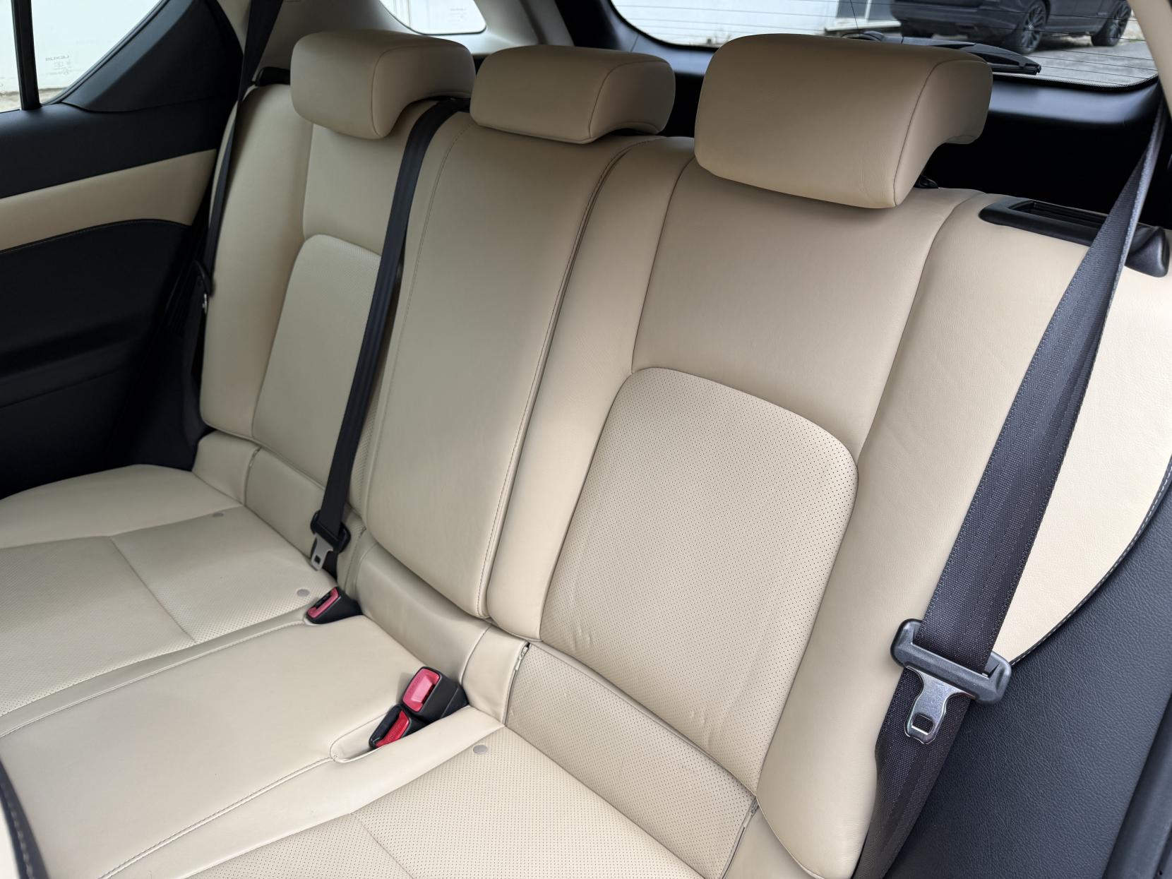 Lexus CT 1.8 200h Luxury Hatchback 5dr Petrol Hybrid CVT Euro 6 (s/s) (136 ps)
