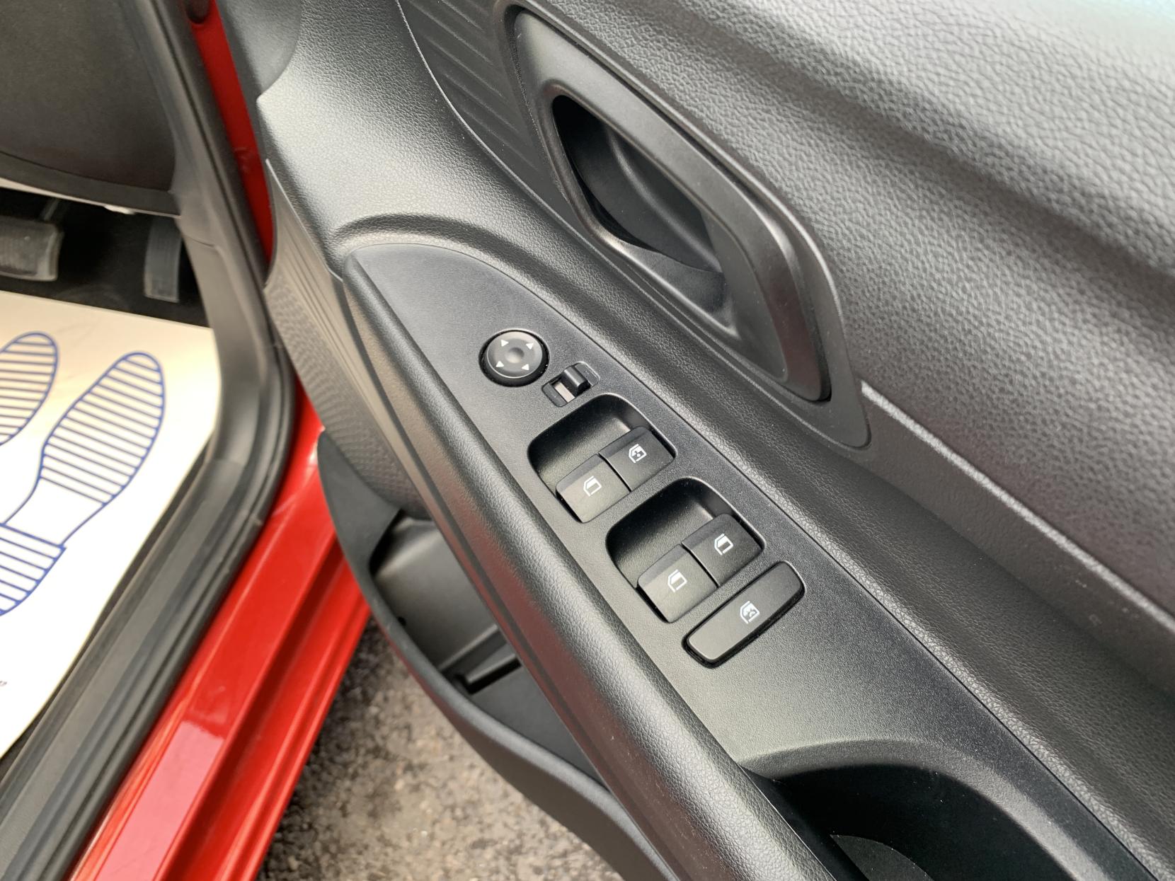 Hyundai i20 1.0 T-GDi MHEV SE Connect Hatchback 5dr Petrol Hybrid DCT Euro 6 (s/s) (100 ps)