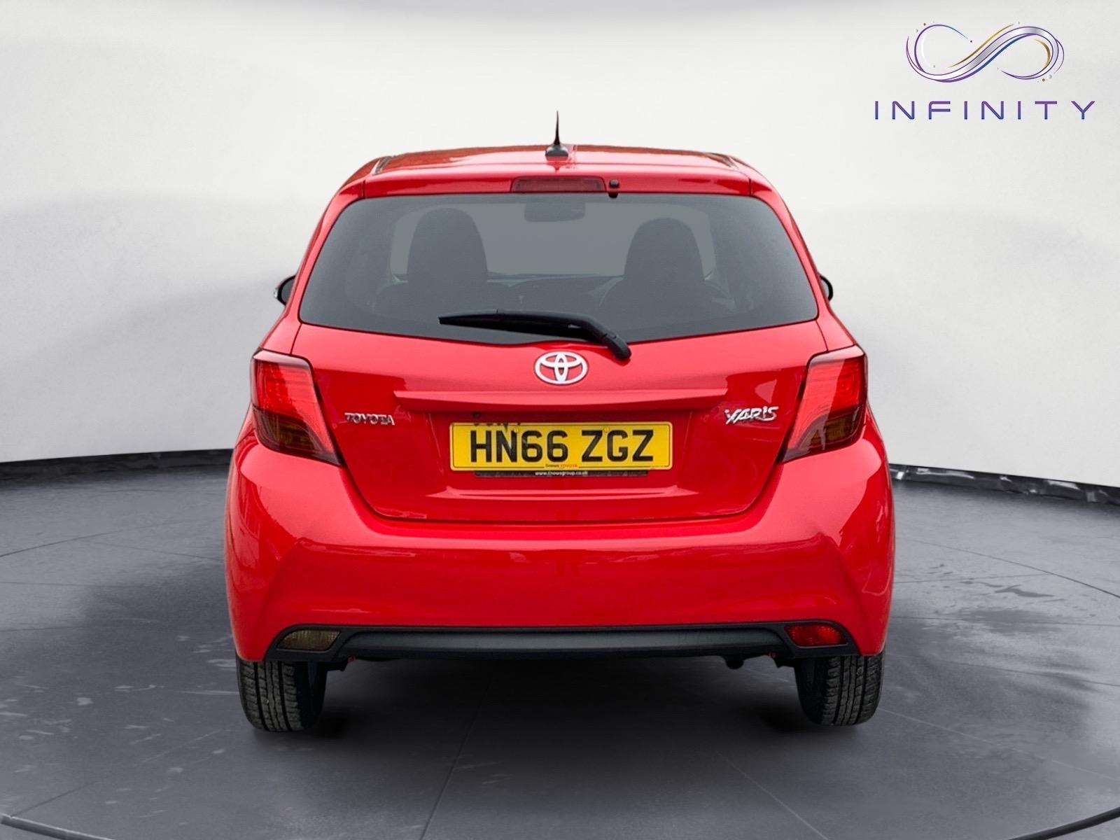 Toyota Yaris 1.33 Dual VVT-i Icon Hatchback 5dr Petrol Multidrive S Euro 6 (99 ps)
