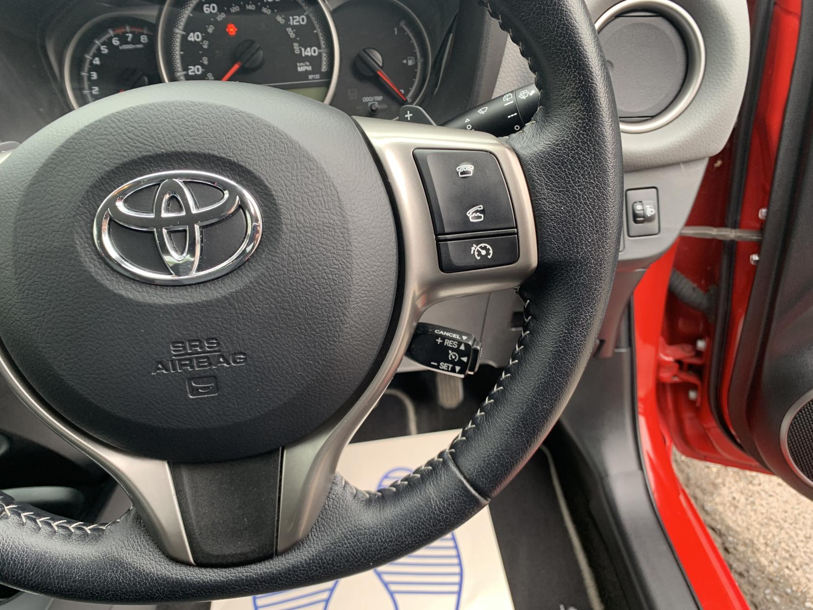 Toyota Yaris 1.33 Dual VVT-i Icon Hatchback 5dr Petrol Multidrive S Euro 6 (99 ps)