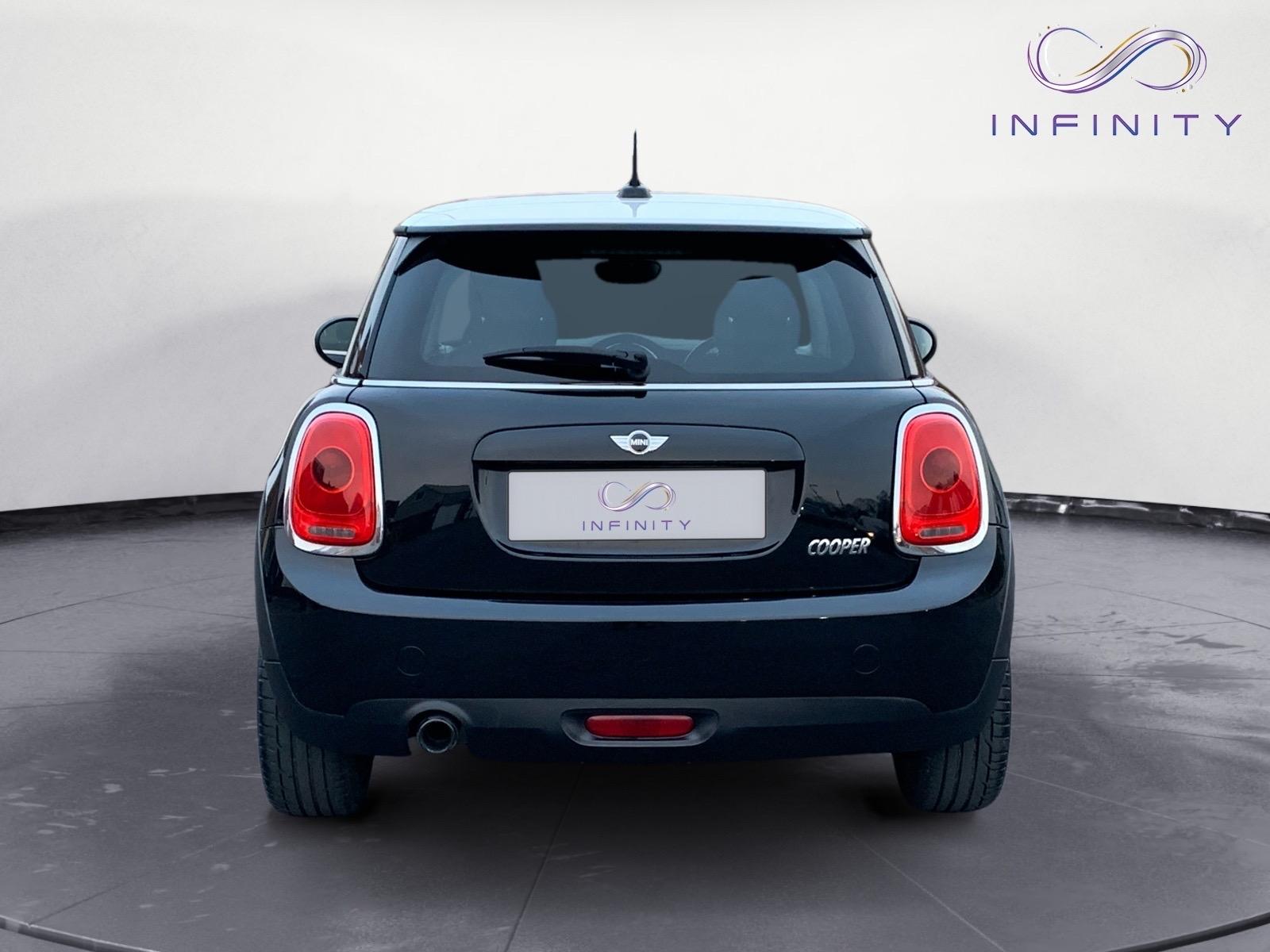 MINI Hatch 1.5 Cooper Hatchback 3dr Petrol Auto Euro 6 (s/s) (136 ps)