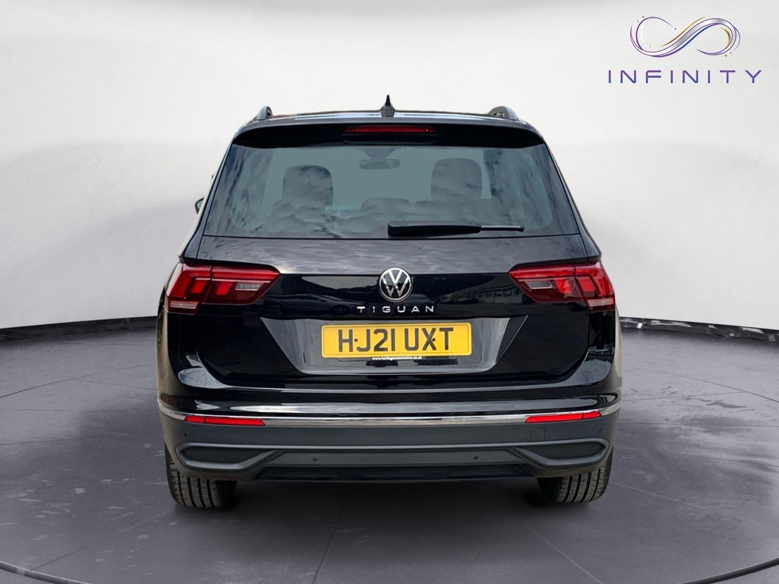 Volkswagen Tiguan 1.5 TSI Life SUV 5dr Petrol DSG Euro 6 (s/s) (150 ps)