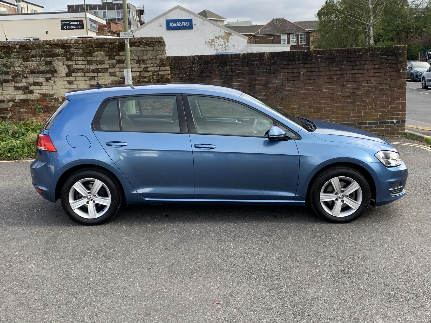 Volkswagen Golf 1.6 TDI BlueMotion Tech Match Edition Hatchback 5dr Diesel Manual Euro 6 (s/s) (110 ps)