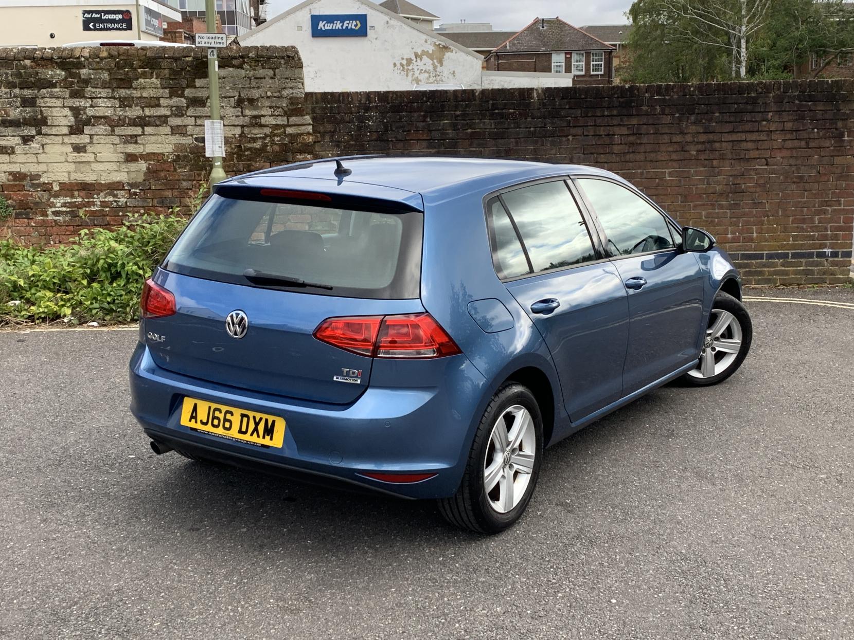 Volkswagen Golf 1.6 TDI BlueMotion Tech Match Edition Hatchback 5dr Diesel Manual Euro 6 (s/s) (110 ps)