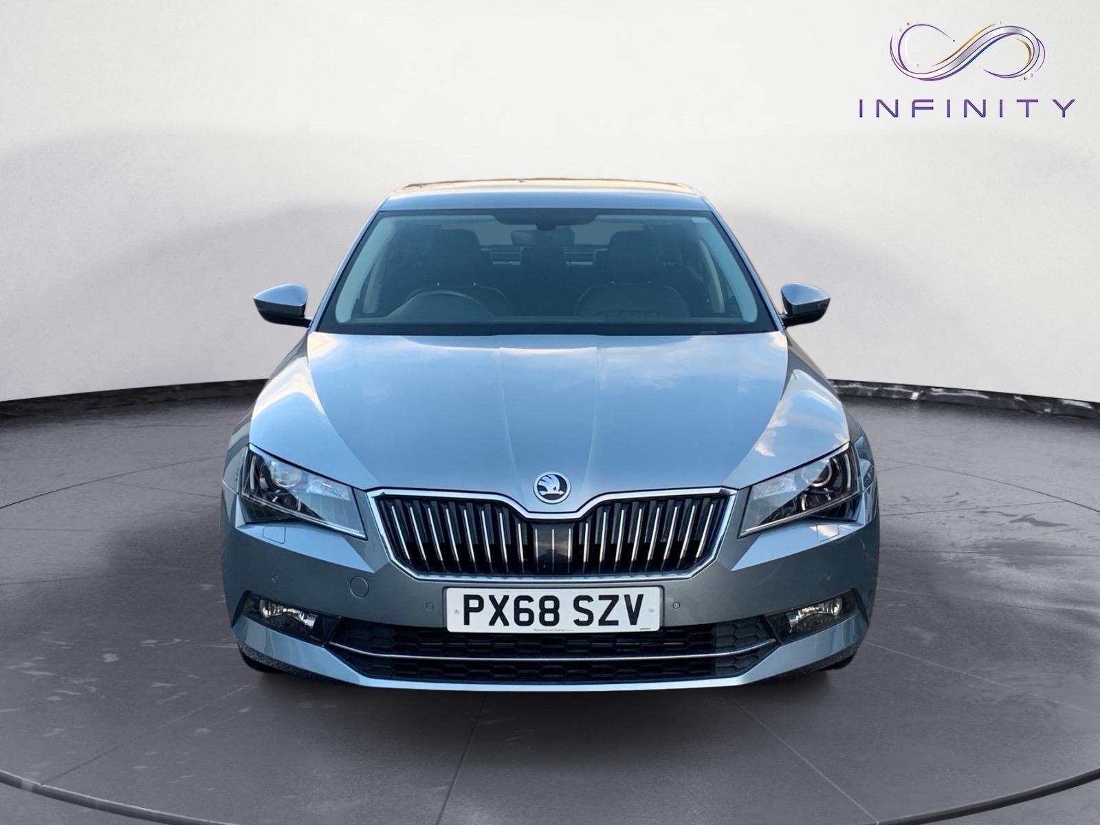Skoda Superb 2.0 TDI SE L Executive Hatchback 5dr Diesel Manual Euro 6 (s/s) (150 ps)