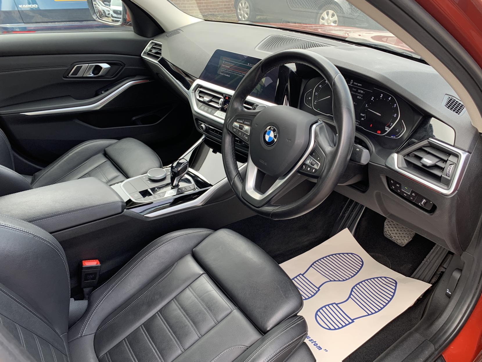 BMW 3 Series 2.0 320i Sport Saloon 4dr Petrol Auto Euro 6 (s/s) (184 ps)