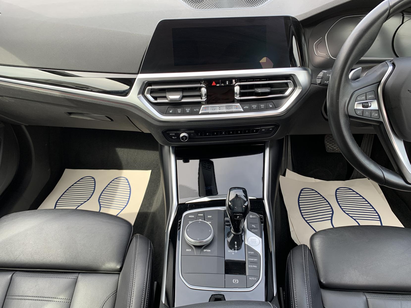 BMW 3 Series 2.0 320i Sport Saloon 4dr Petrol Auto Euro 6 (s/s) (184 ps)