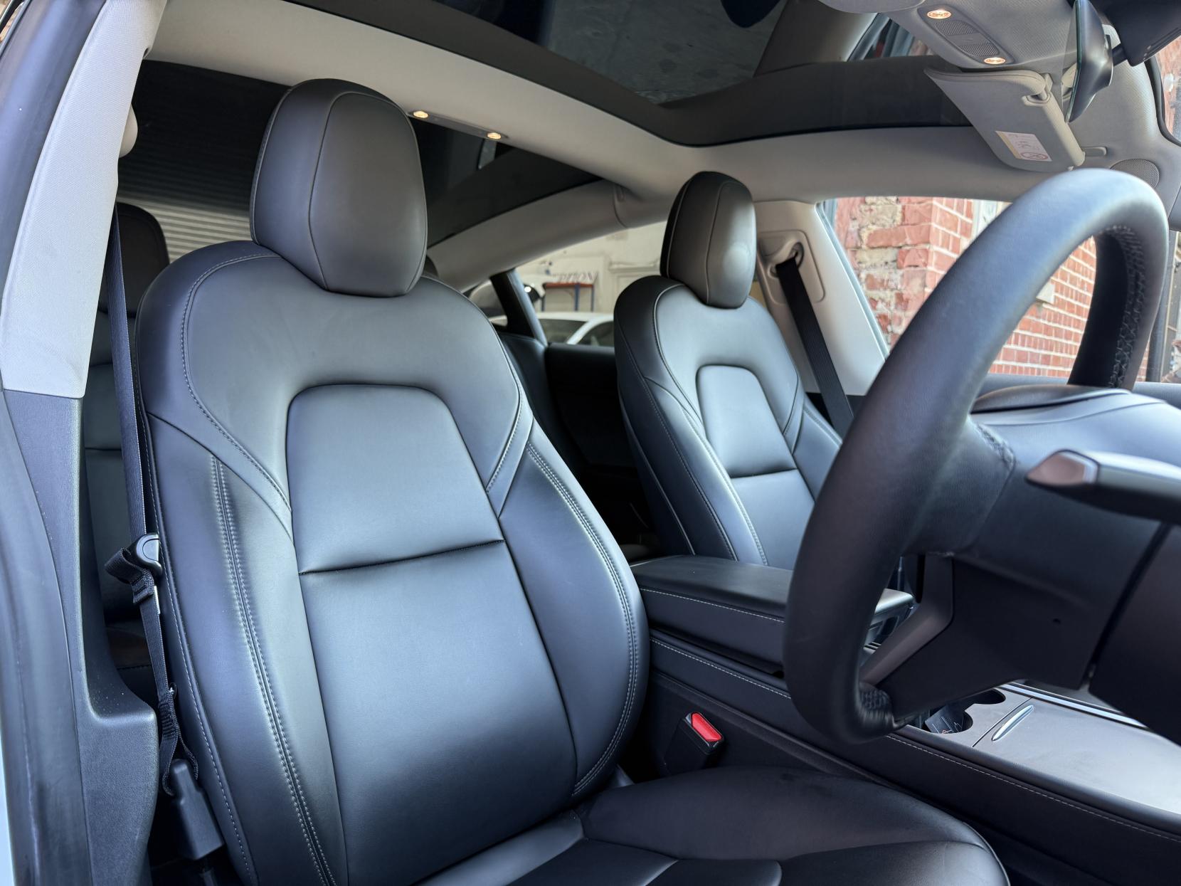 Tesla Model 3 Standard Range Plus Saloon 4dr Electric Auto RWD (241 bhp)
