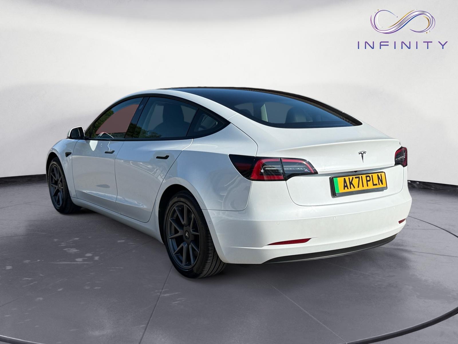 Tesla Model 3 Standard Range Plus Saloon 4dr Electric Auto RWD (241 bhp)