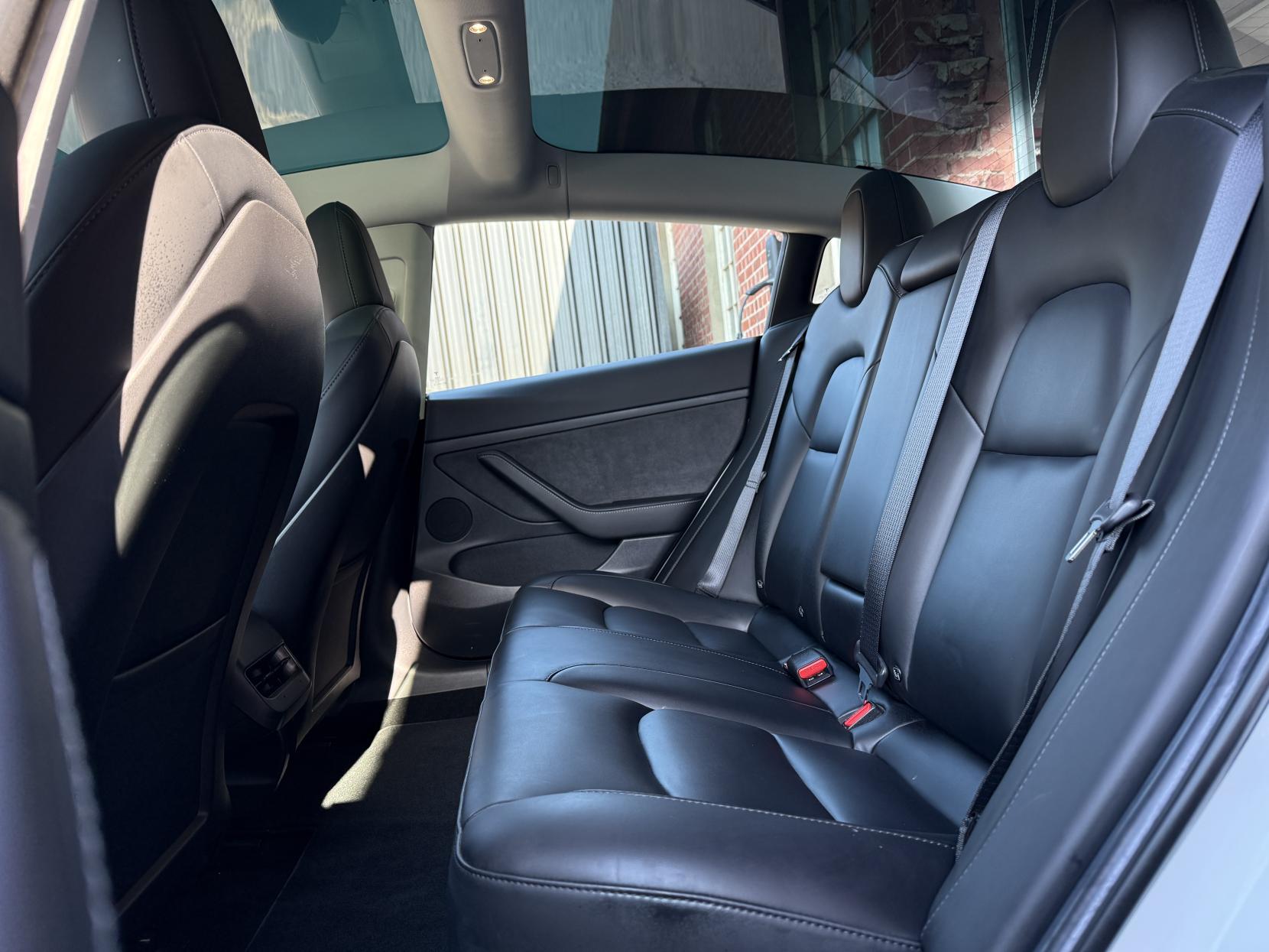 Tesla Model 3 Standard Range Plus Saloon 4dr Electric Auto RWD (241 bhp)