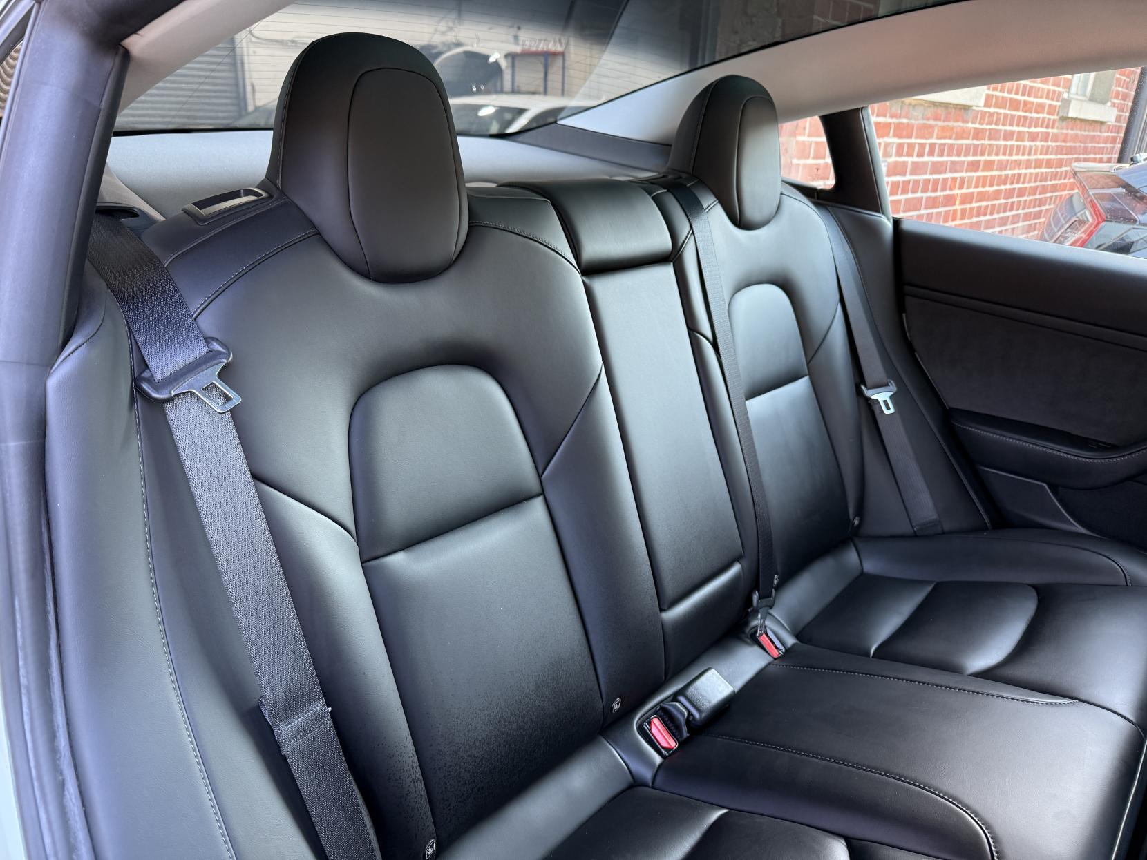 Tesla Model 3 Standard Range Plus Saloon 4dr Electric Auto RWD (241 bhp)