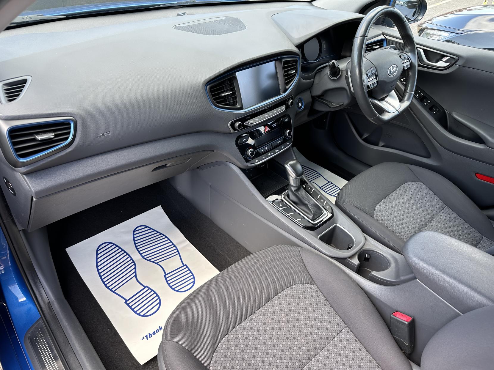 Hyundai IONIQ 1.6 h-GDi 8.9kWh Premium Hatchback 5dr Petrol Plug-in Hybrid DCT Euro 6 (s/s) (141 ps)