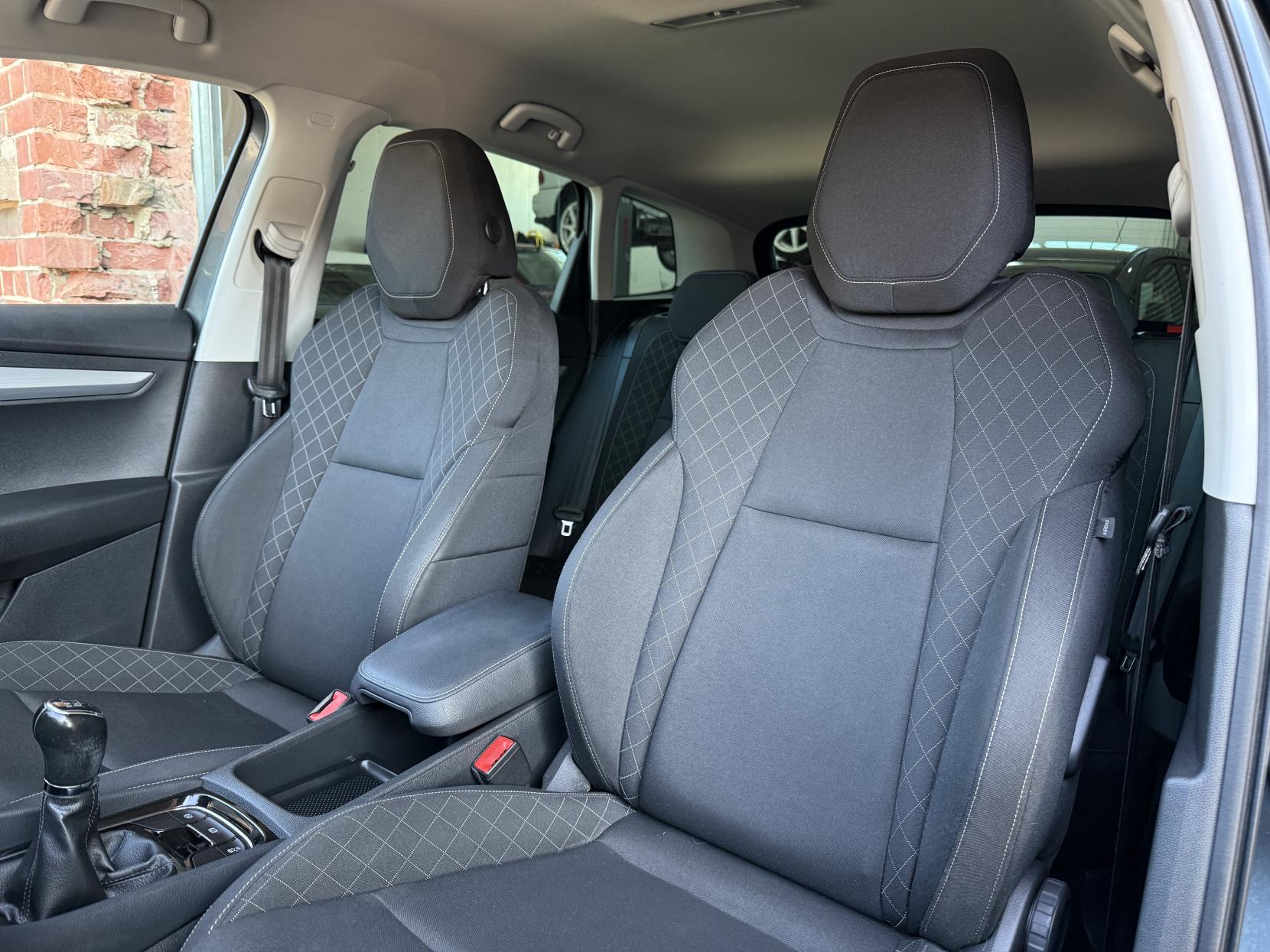 Skoda Karoq 1.5 TSI SE SUV 5dr Petrol Manual Euro 6 (s/s) (150 ps)