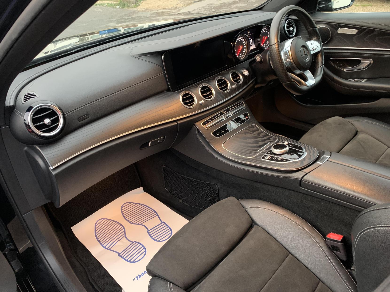 Mercedes-Benz E Class 2.0 E220d AMG Line Saloon 4dr Diesel G-Tronic+ Euro 6 (s/s) (194 ps)