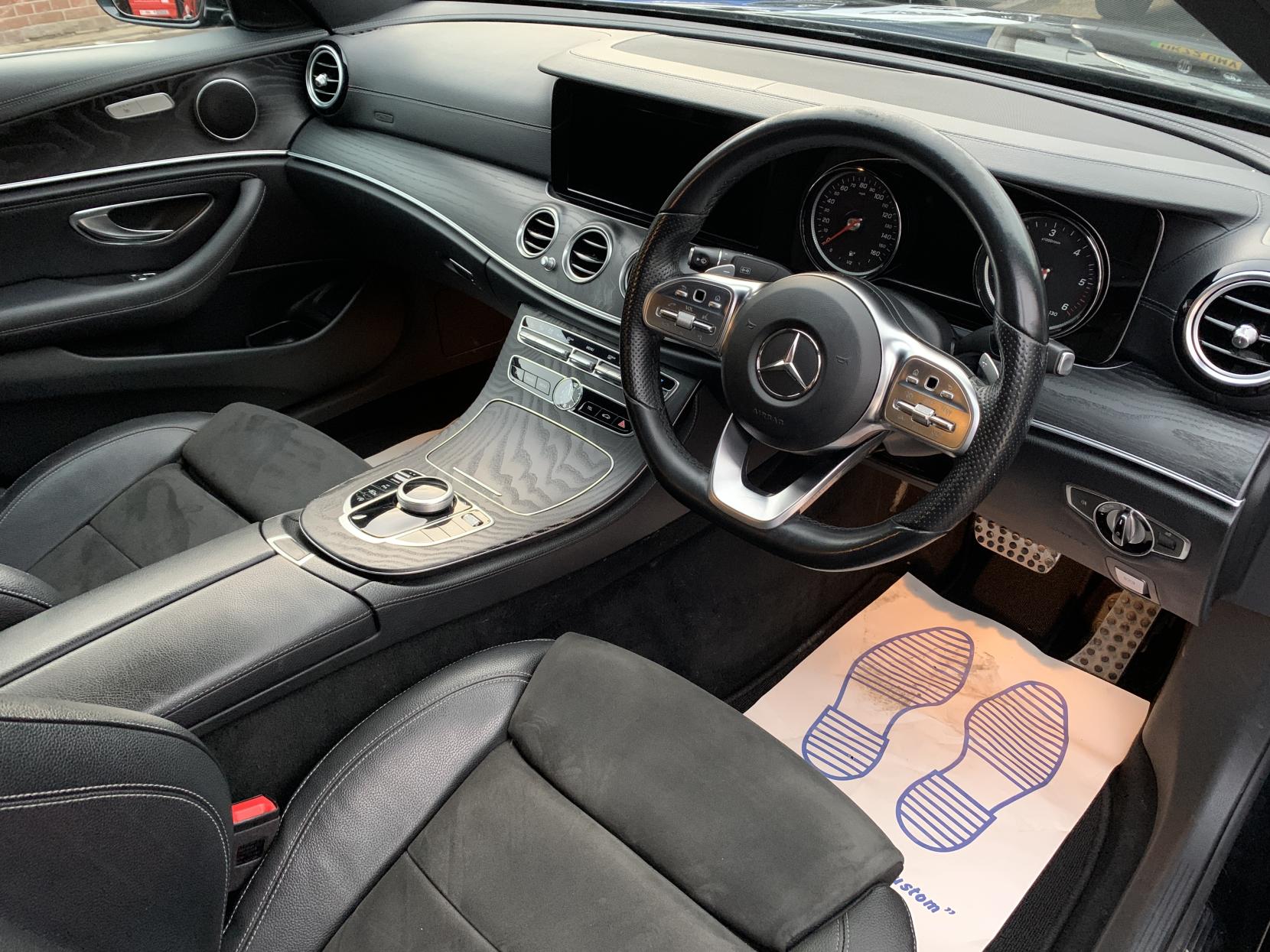 Mercedes-Benz E Class 2.0 E220d AMG Line Saloon 4dr Diesel G-Tronic+ Euro 6 (s/s) (194 ps)