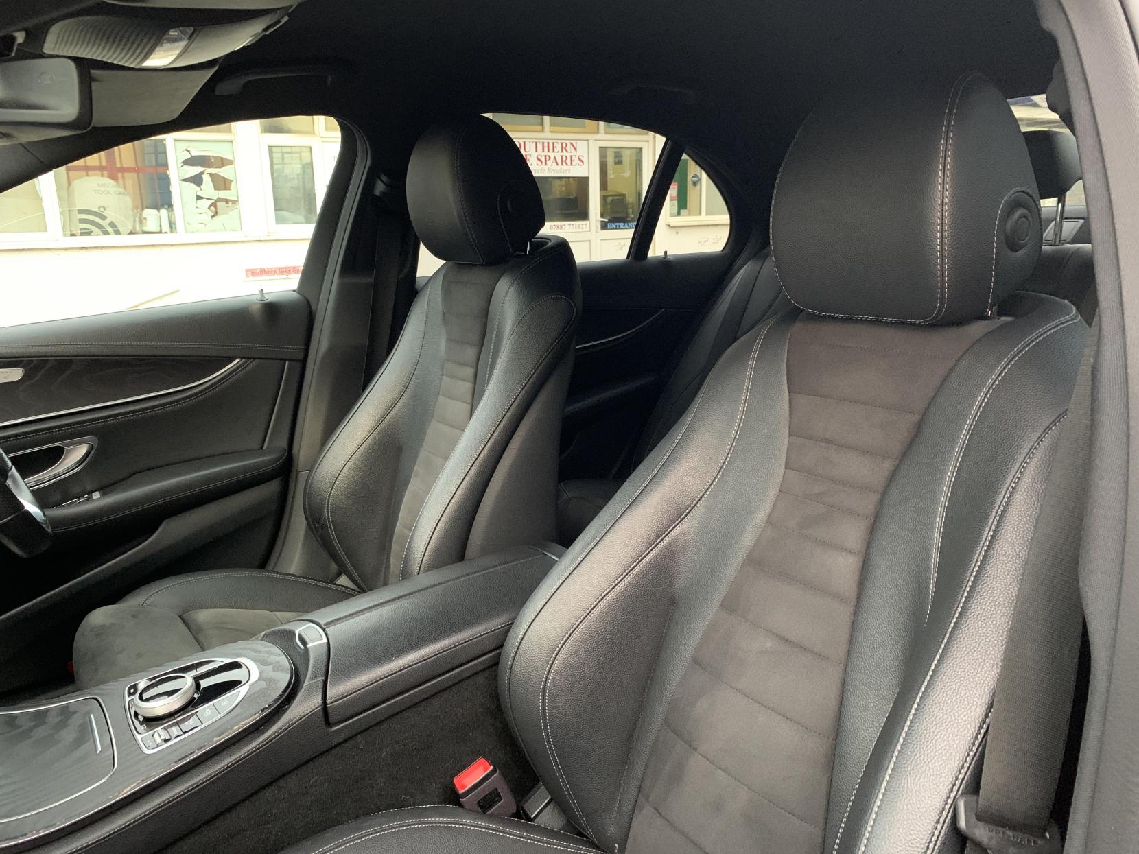 Mercedes-Benz E Class 2.0 E220d AMG Line Saloon 4dr Diesel G-Tronic+ Euro 6 (s/s) (194 ps)