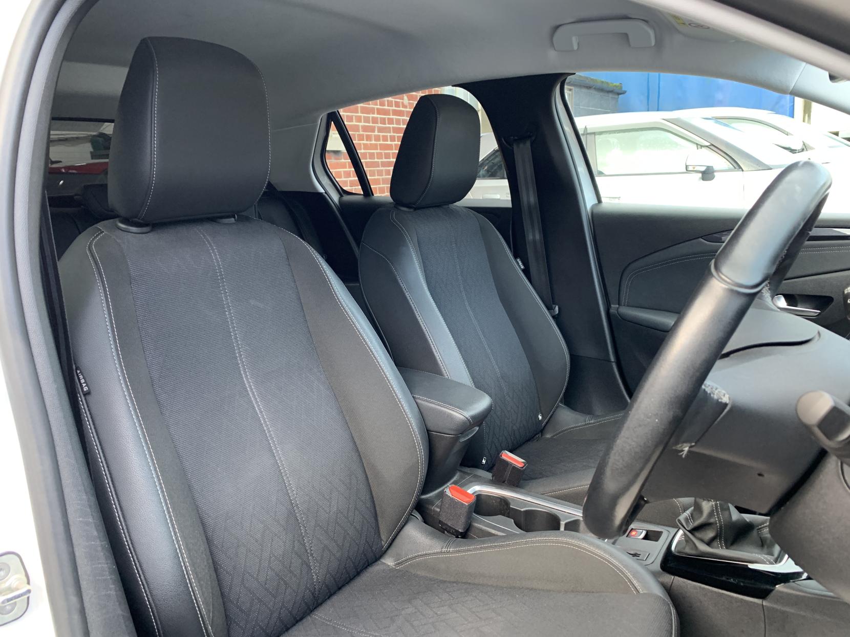 Vauxhall Corsa 1.2 Turbo Elite Nav Premium Hatchback 5dr Petrol Manual Euro 6 (s/s) (100 ps)