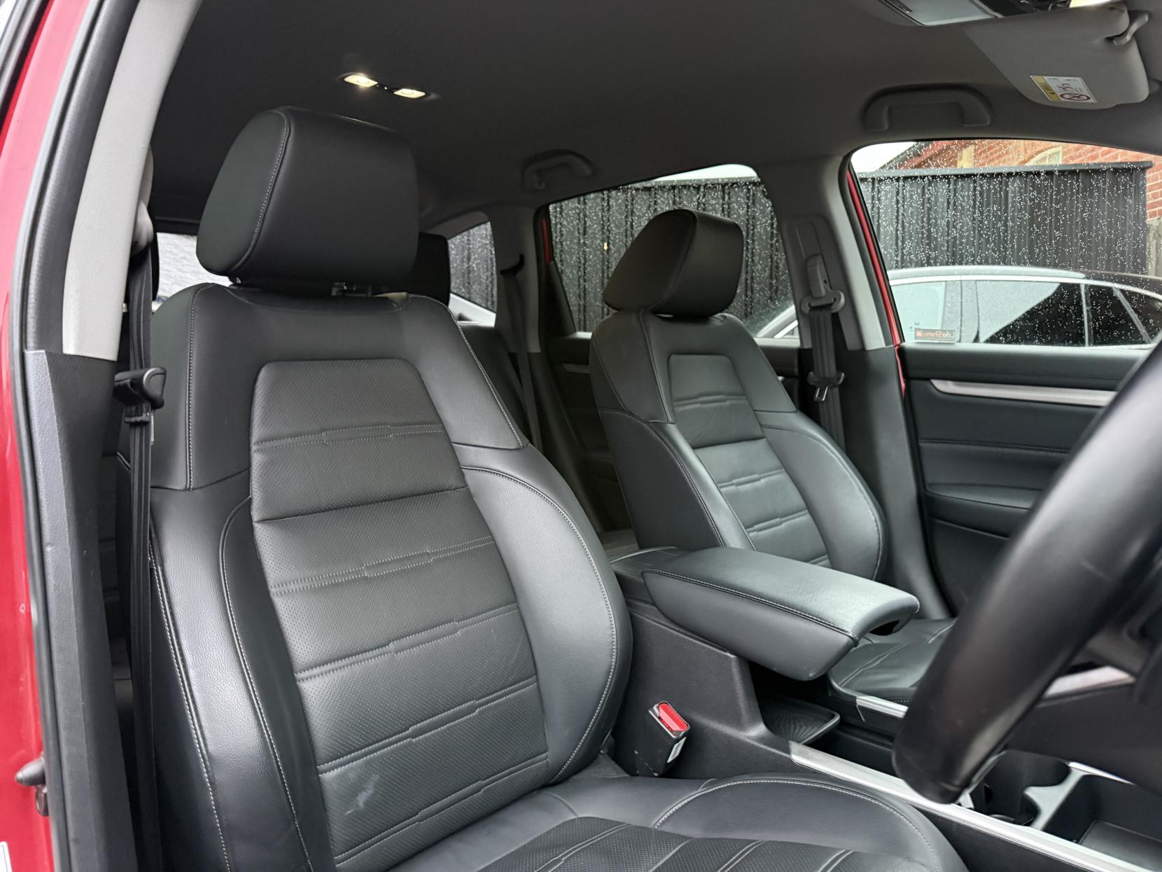 Honda CR-V 2.0 h i-MMD SR SUV 5dr Petrol Hybrid eCVT 4WD Euro 6 (s/s) (184 ps)