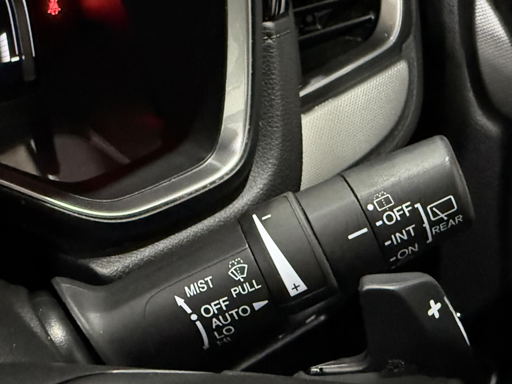 Honda CR-V 2.0 h i-MMD SR SUV 5dr Petrol Hybrid eCVT 4WD Euro 6 (s/s) (184 ps)