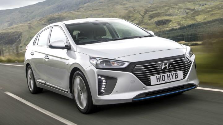 Hyundai IONIQ 1.6 h-GDi GPF Premium SE Hatchback 5dr Petrol Hybrid DCT Euro 6 (s/s) (141 ps)