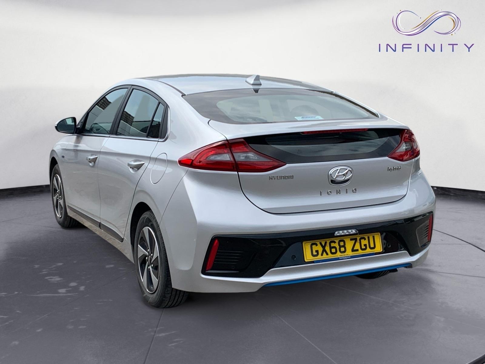 Hyundai IONIQ 1.6 h-GDi GPF Premium Hatchback 5dr Petrol Hybrid DCT Euro 6 (s/s) (141 ps)