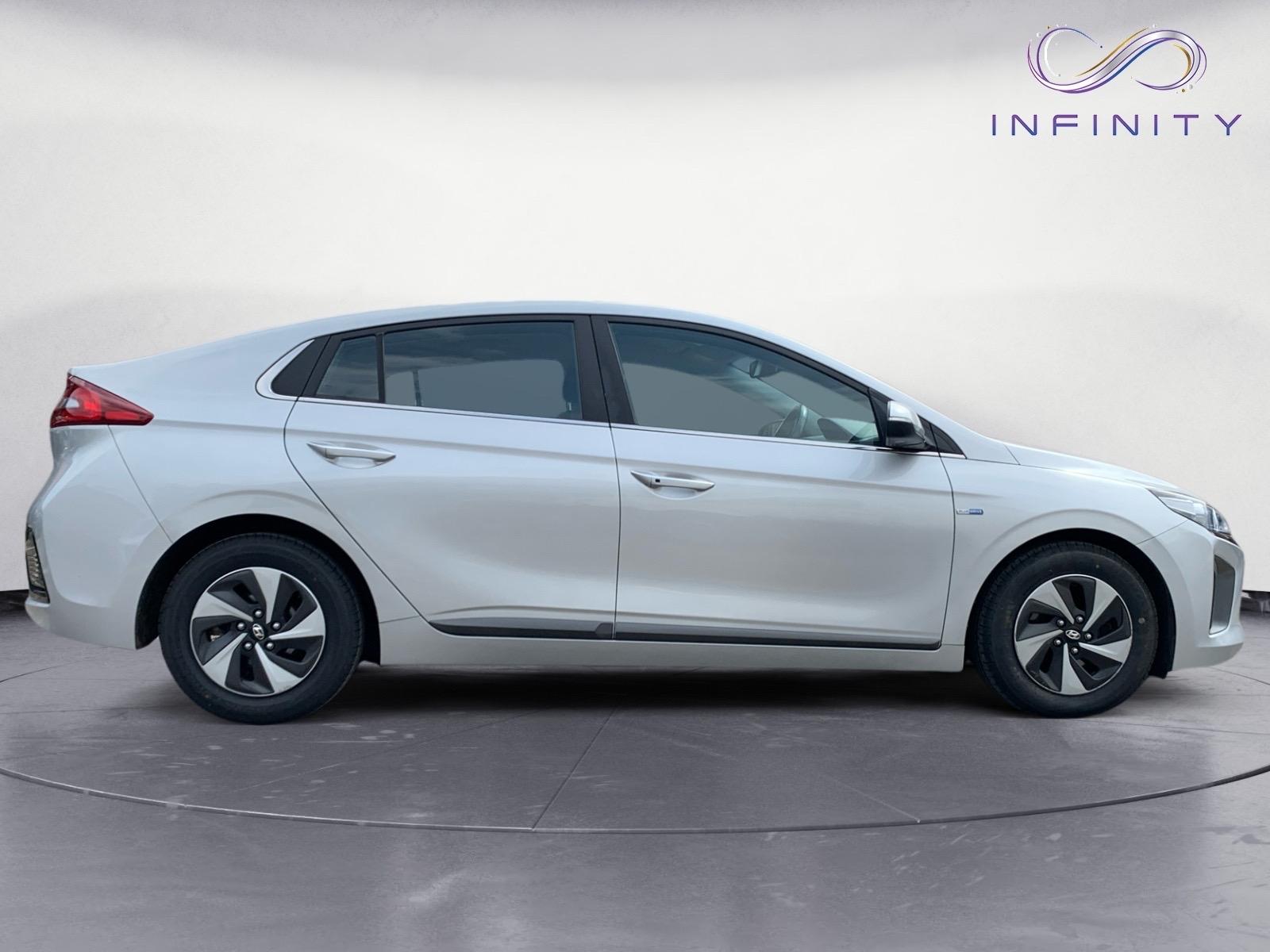 Hyundai IONIQ 1.6 h-GDi GPF Premium Hatchback 5dr Petrol Hybrid DCT Euro 6 (s/s) (141 ps)