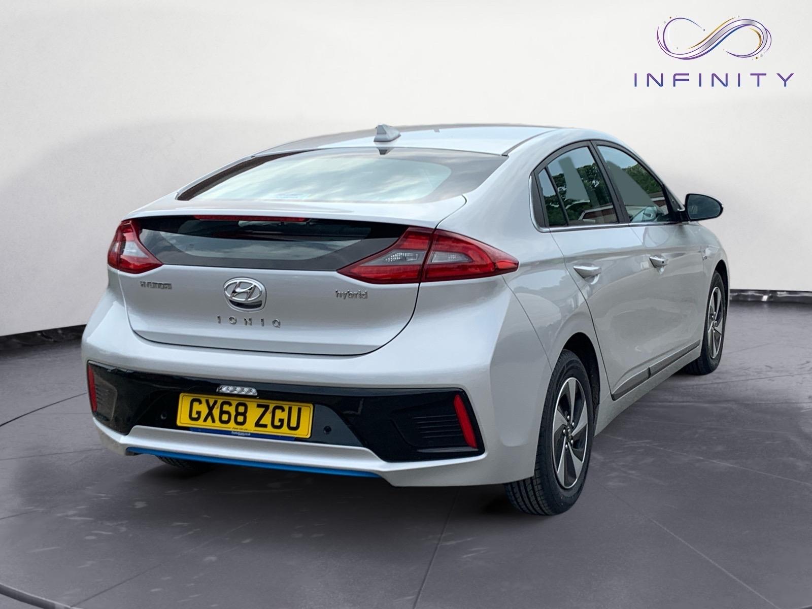 Hyundai IONIQ 1.6 h-GDi GPF Premium Hatchback 5dr Petrol Hybrid DCT Euro 6 (s/s) (141 ps)