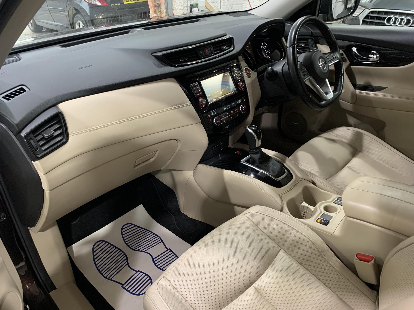 Nissan X-Trail 1.7 dCi Tekna SUV 5dr Diesel CVT Euro 6 (s/s) (150 ps)