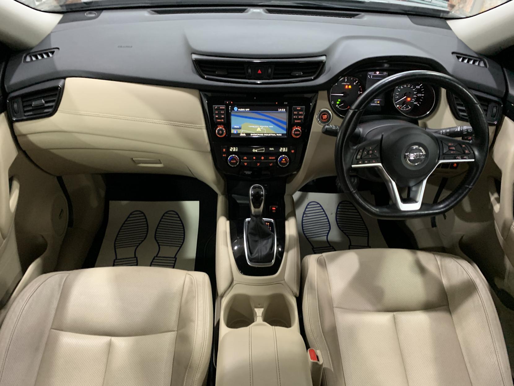 Nissan X-Trail 1.7 dCi Tekna SUV 5dr Diesel CVT Euro 6 (s/s) (150 ps)