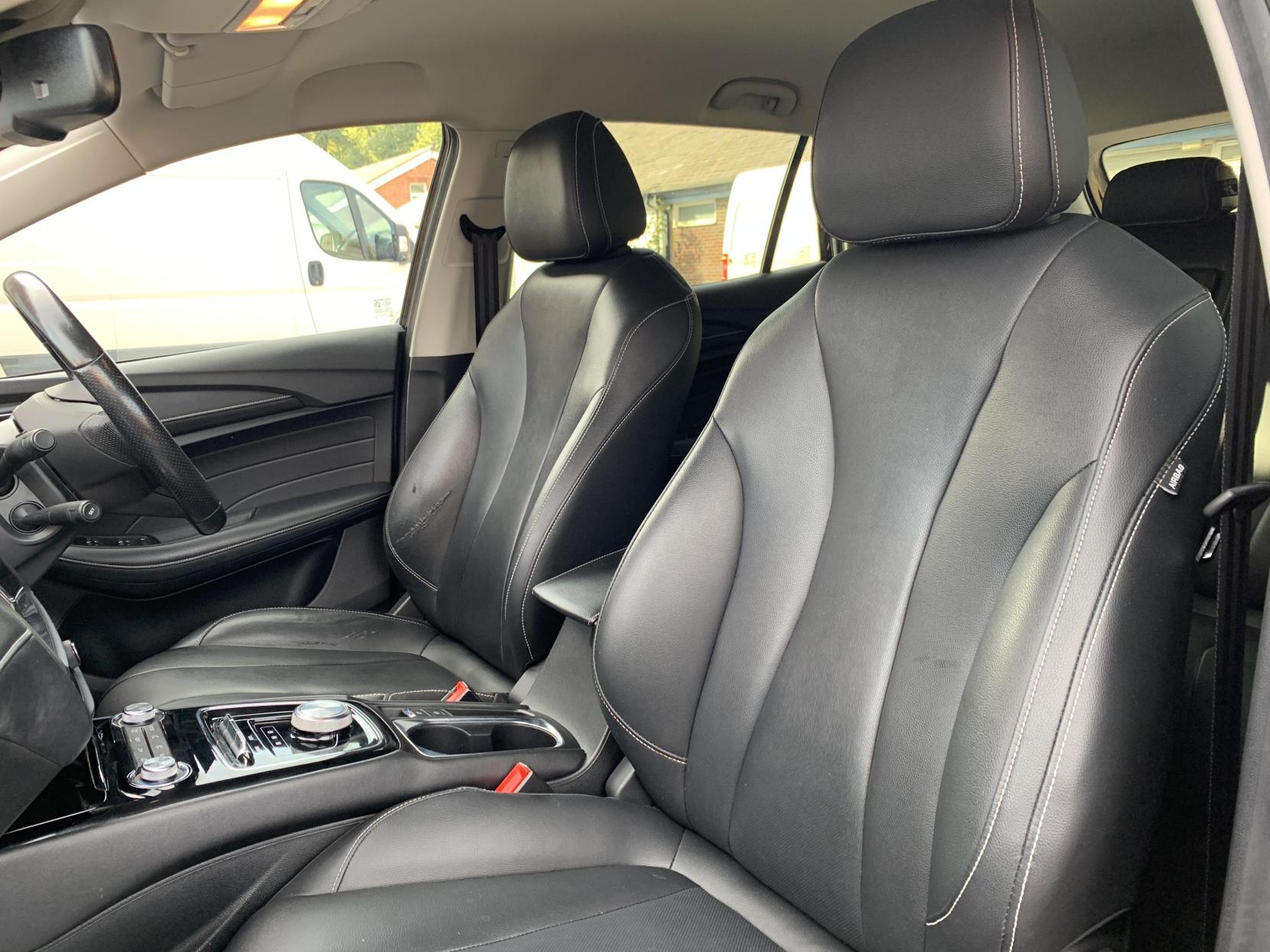 MG MG5 52.5kWh Exclusive Estate 5dr Electric Auto (156 ps)